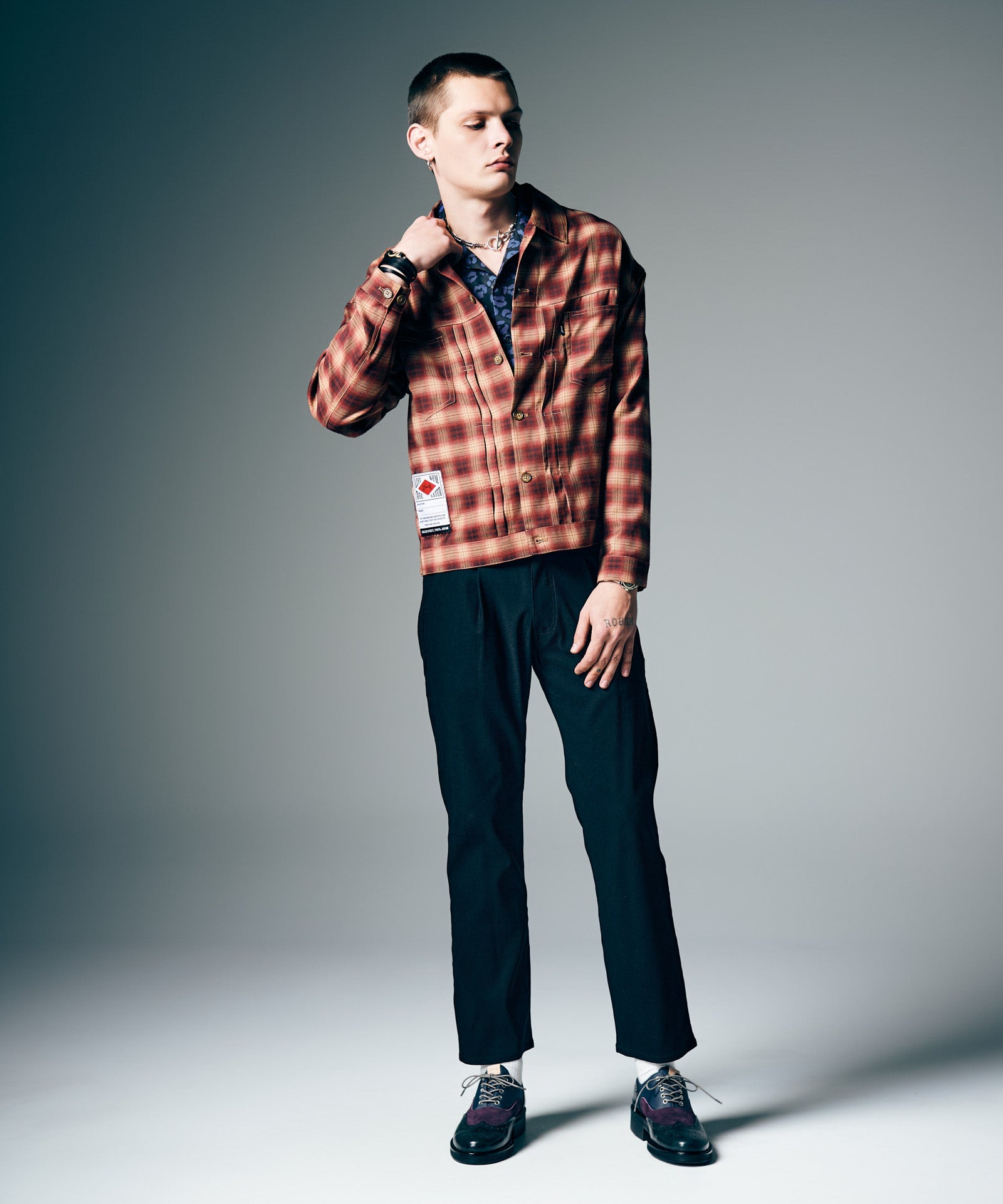 H:187 / C:92 / W:74 / H:91 着用サイズ:M