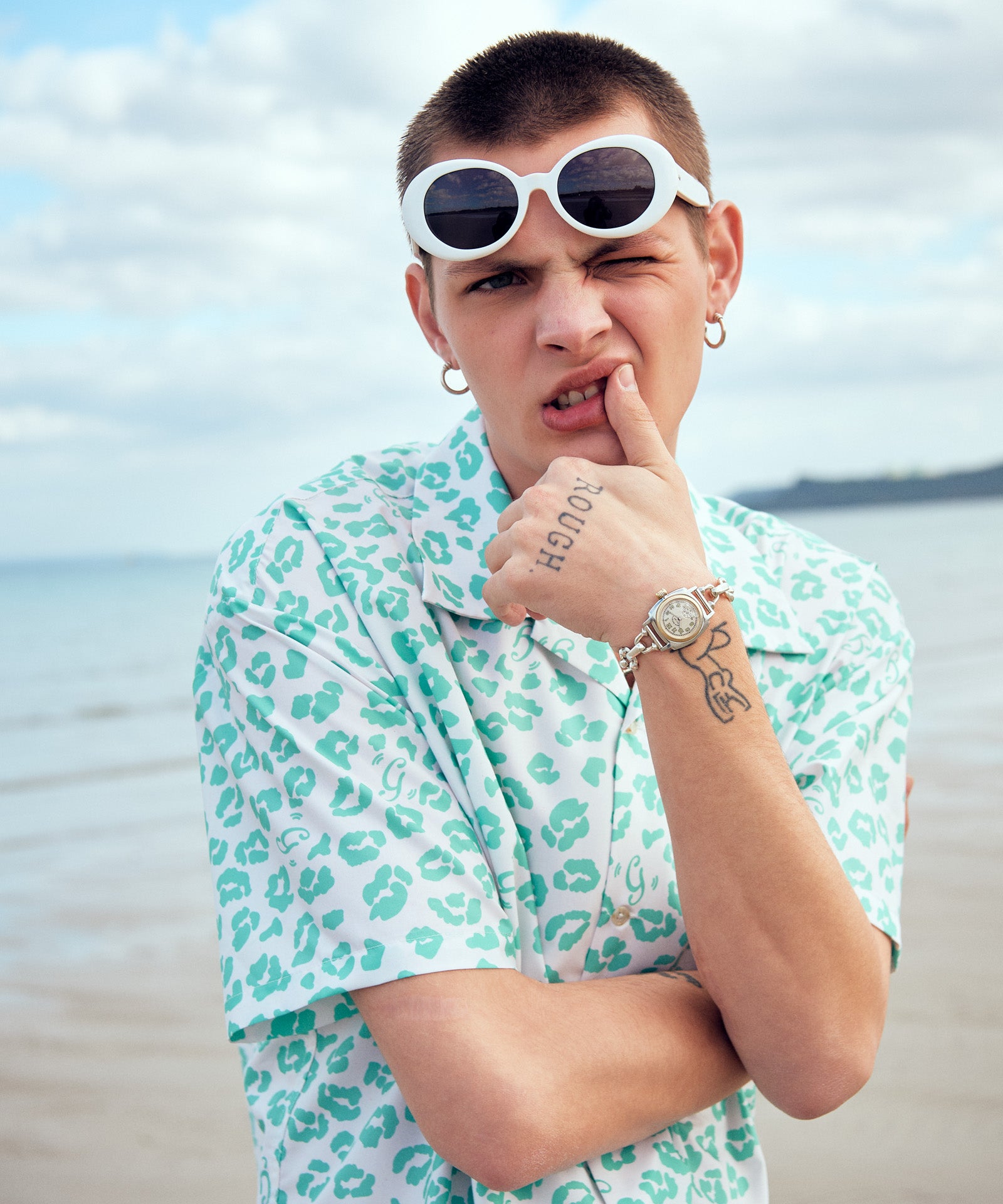 H:187 / C:92 / W:74 / H:91 着用サイズ:L