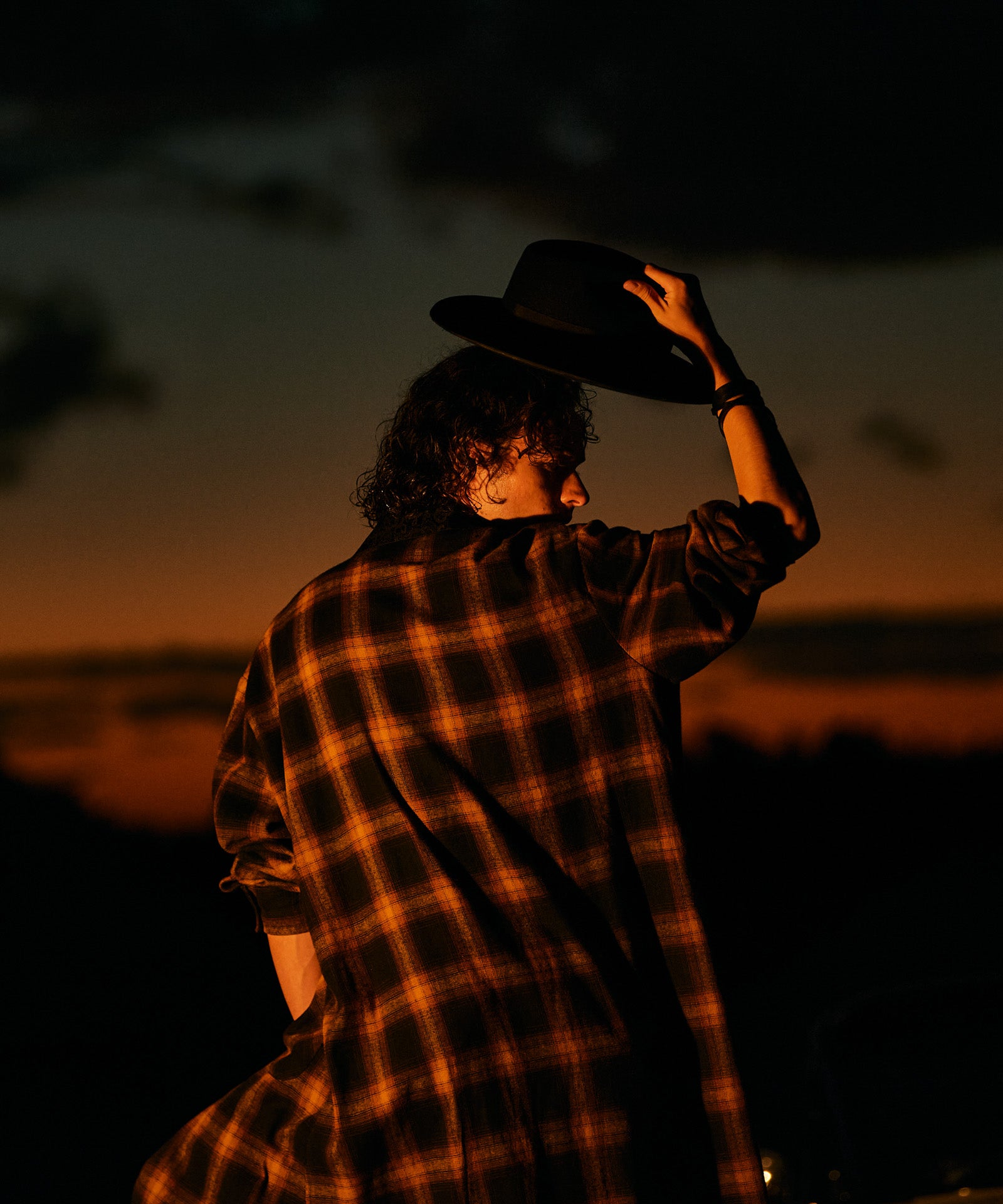 H:175 / C:83 / W:66 / H:87 着用サイズ:L