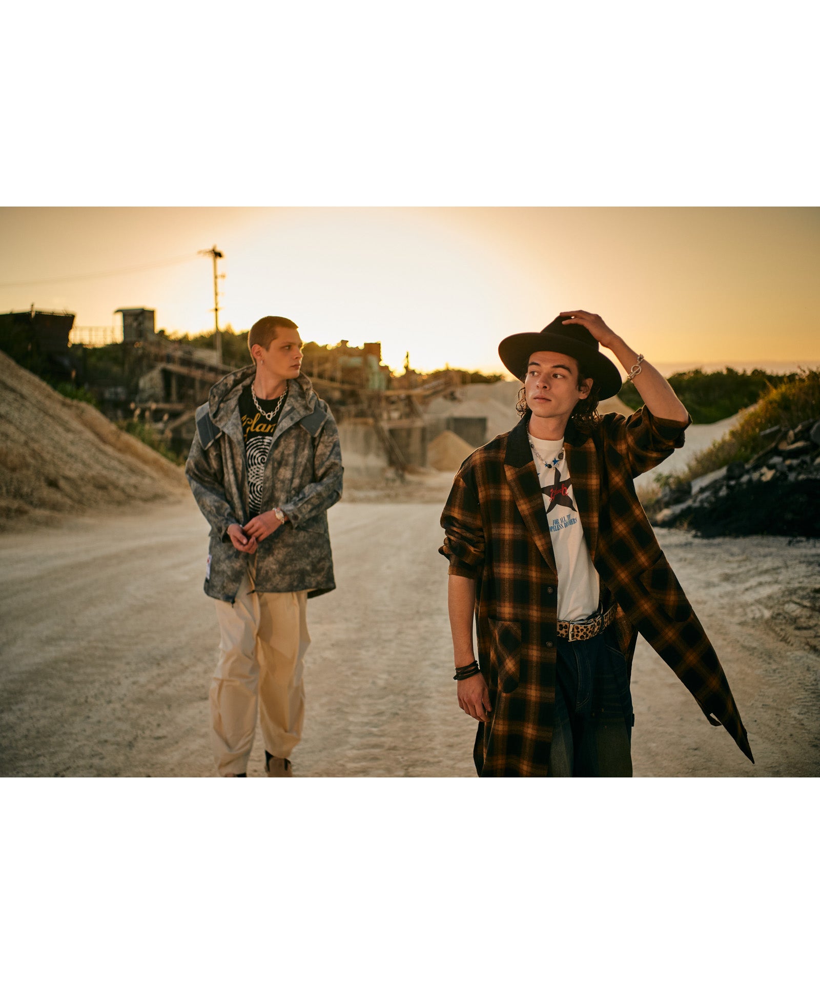 H:175 / C:83 / W:66 / H:87 着用サイズ:L