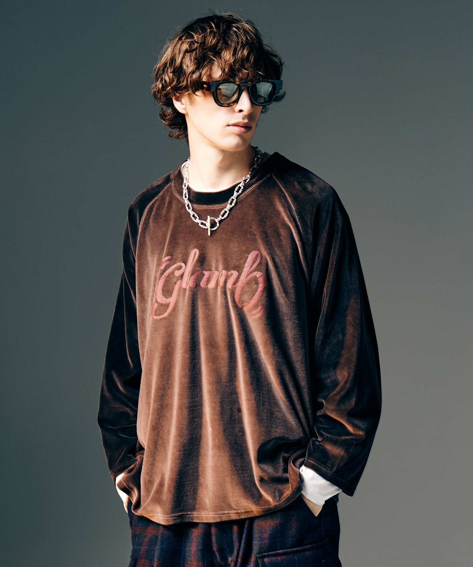 H:186 / C:89 / W:71 / H:92 着用サイズ:L