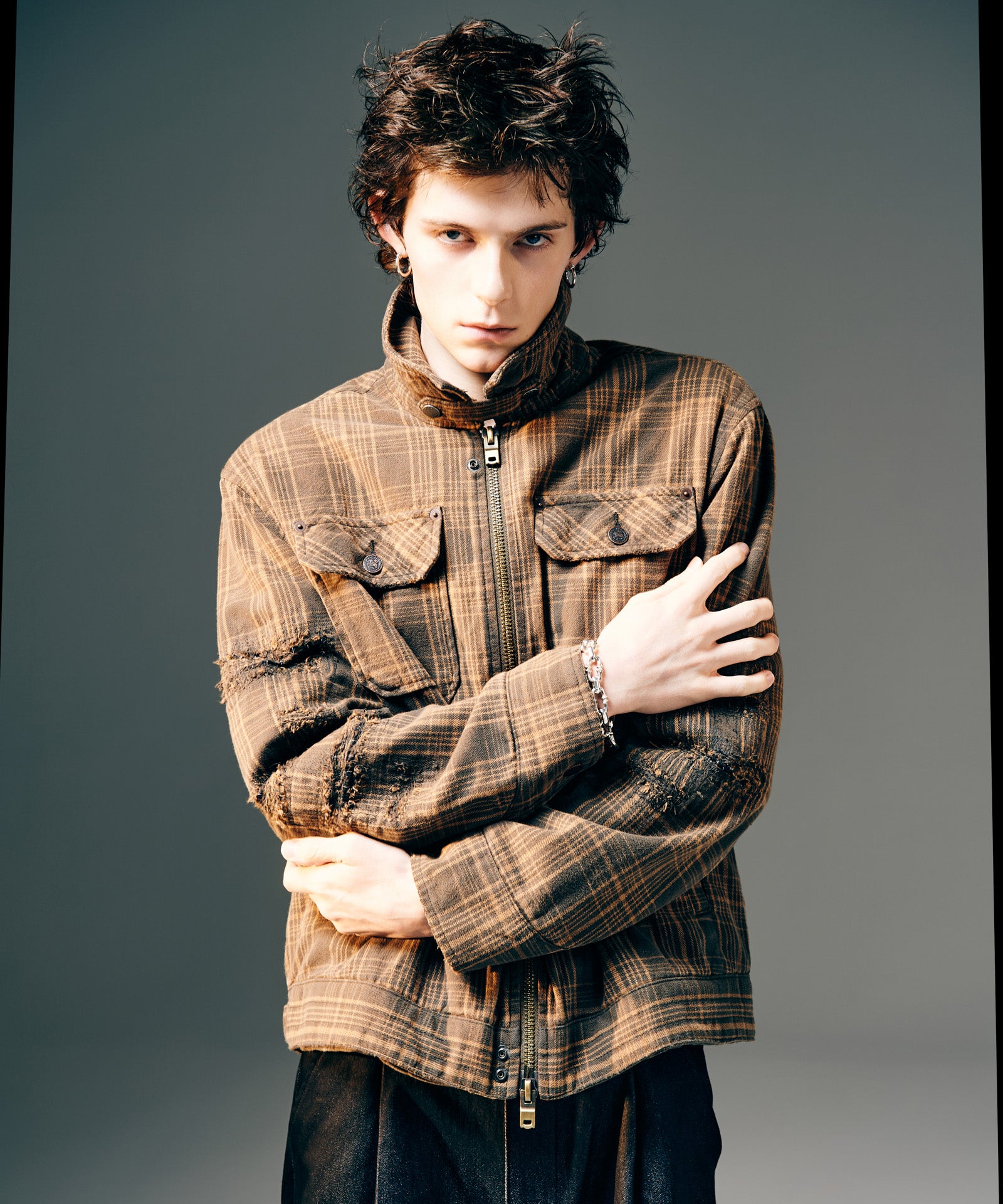 H:175 / C:82 / W:64 / H:83 着用サイズ:L