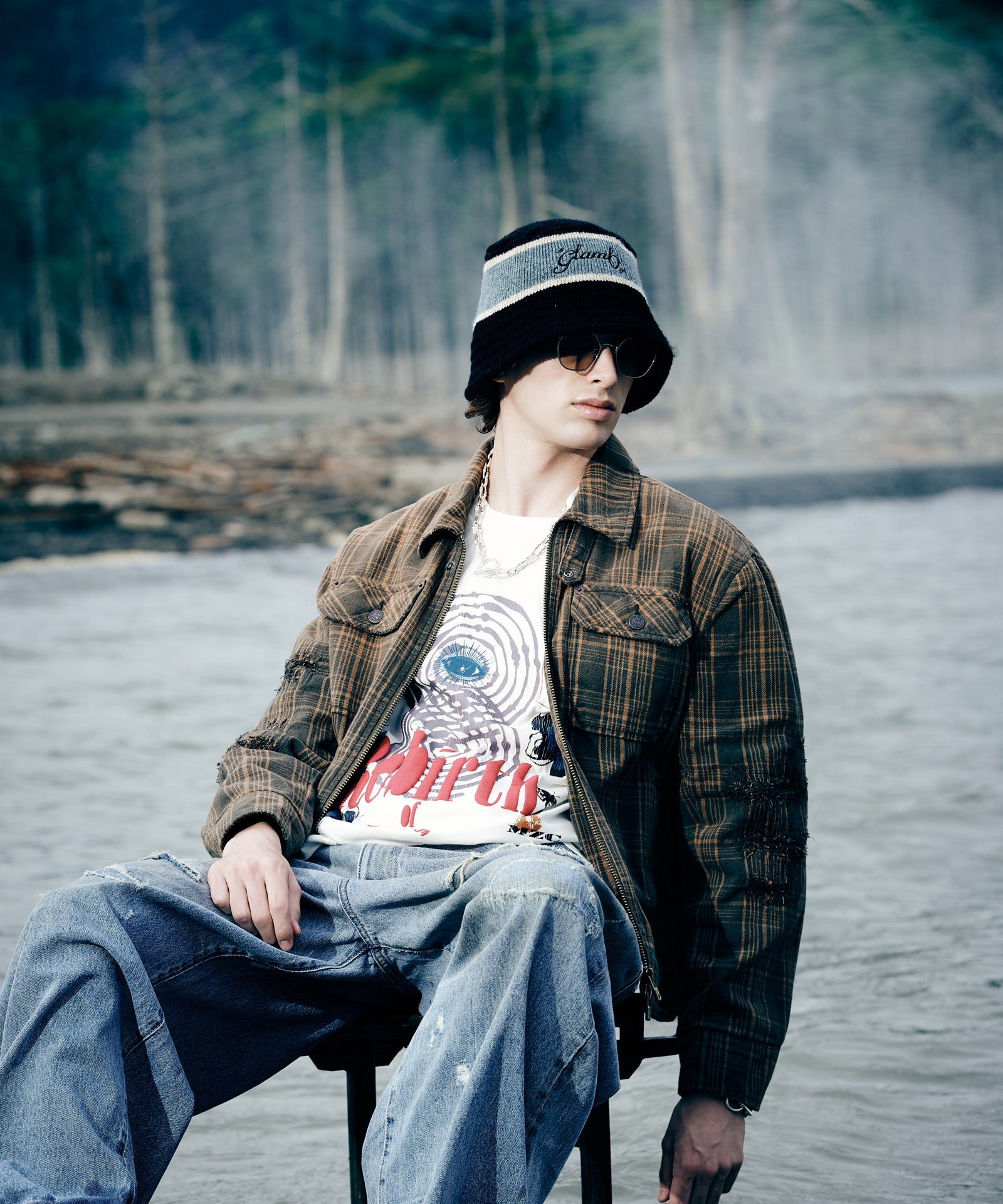 H:186 / C:89 / W:71 / H:92 着用サイズ:L