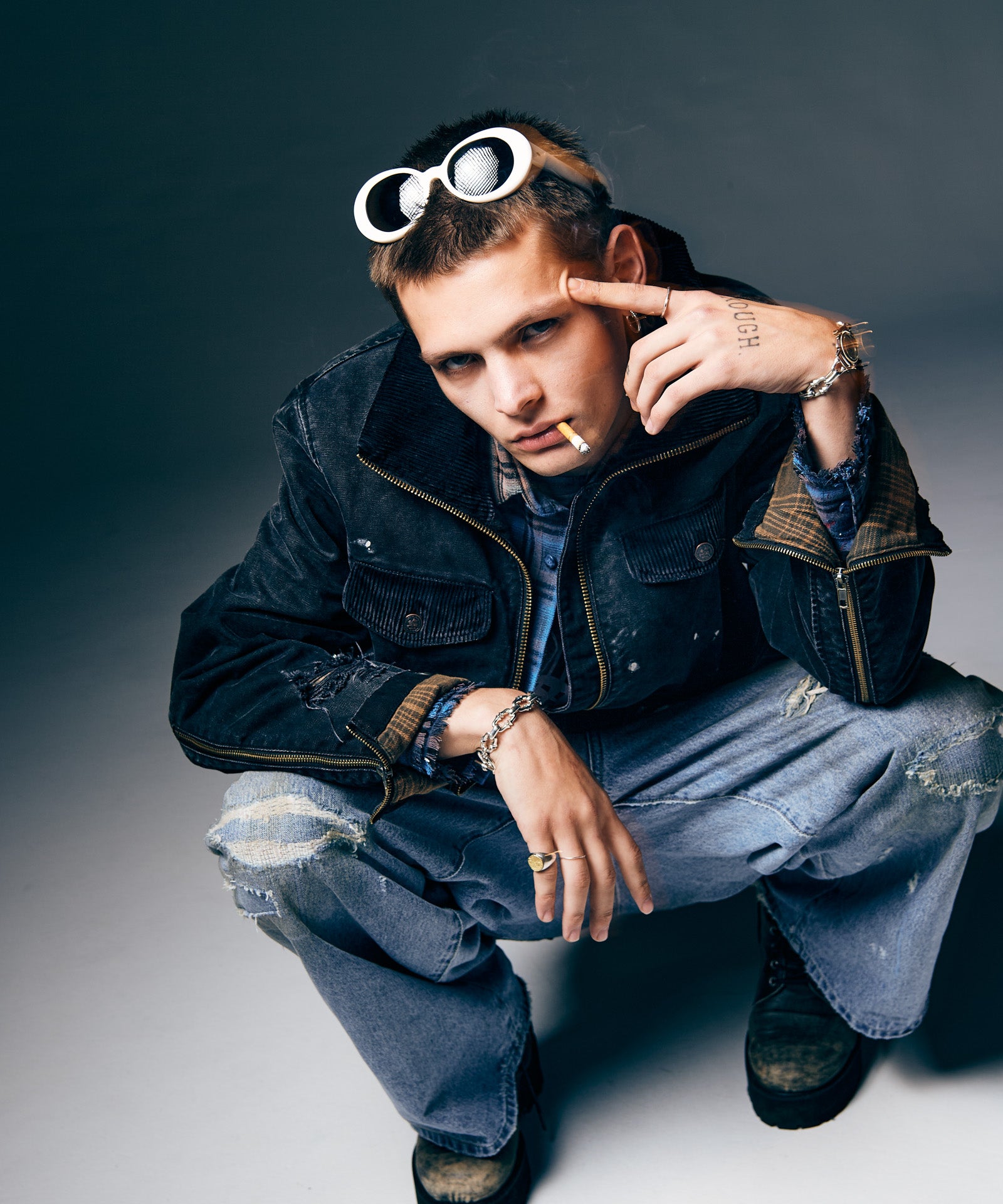 H:187 / C:92 / W:74 / H:91 着用サイズ:L