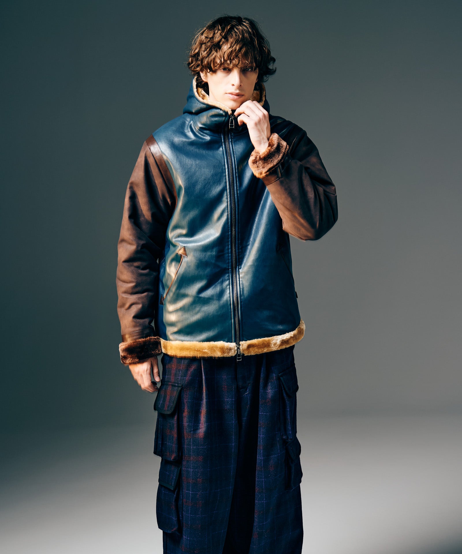 H:186 / C:89 / W:71 / H:92 着用サイズ:L