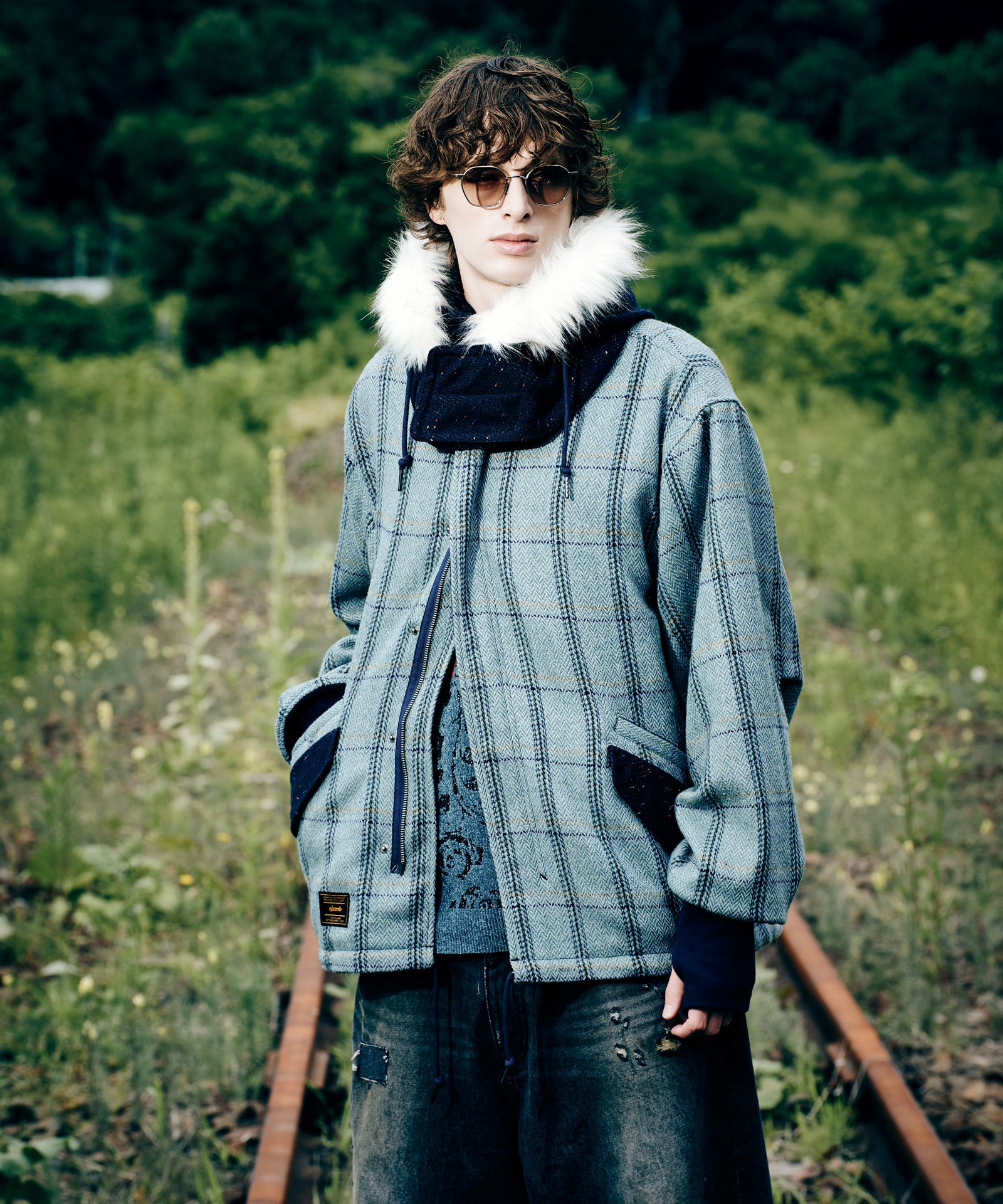 H:186 / C:89 / W:71 / H:92 着用サイズ:L