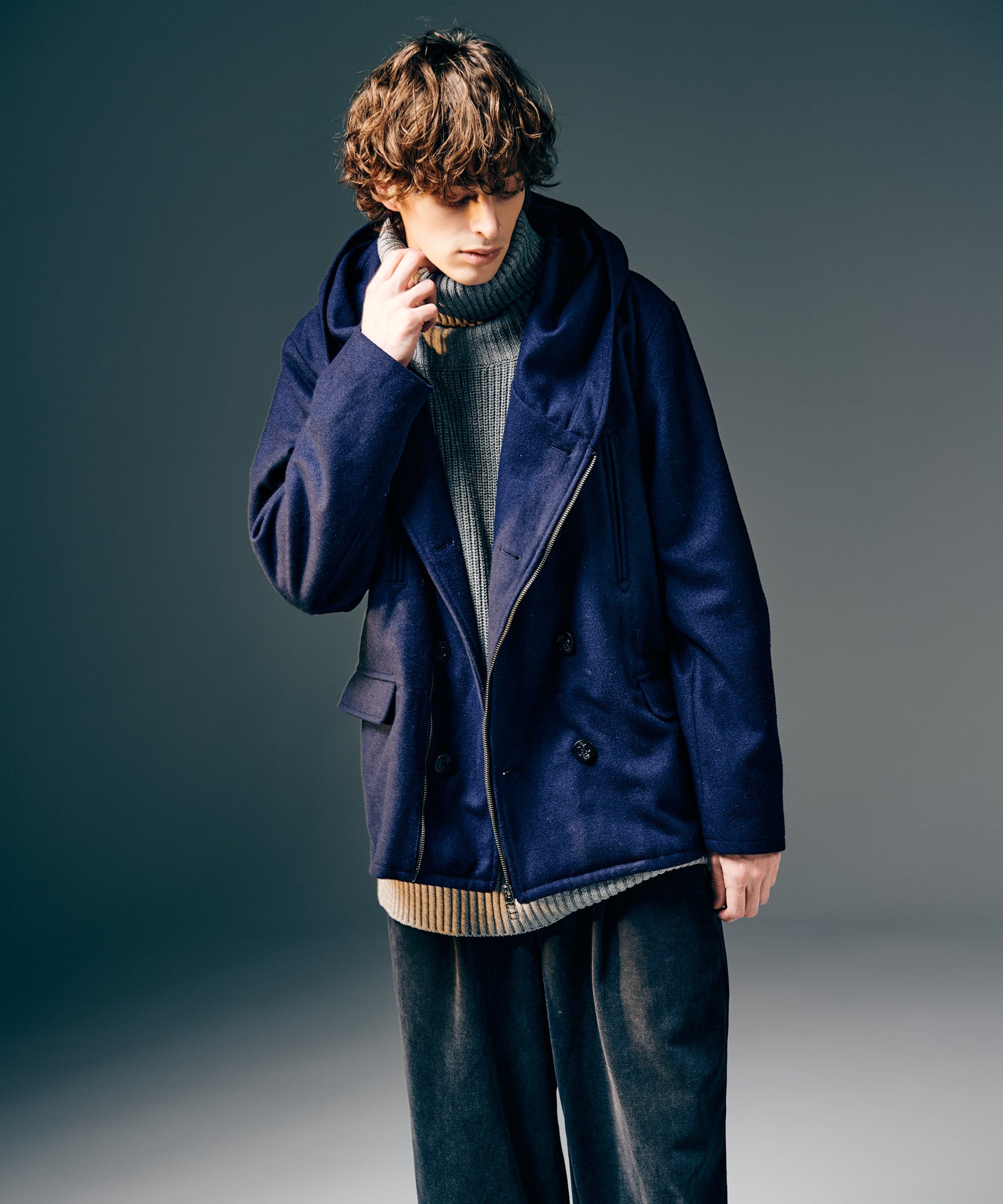 H:186 / C:89 / W:71 / H:92 着用サイズ:L