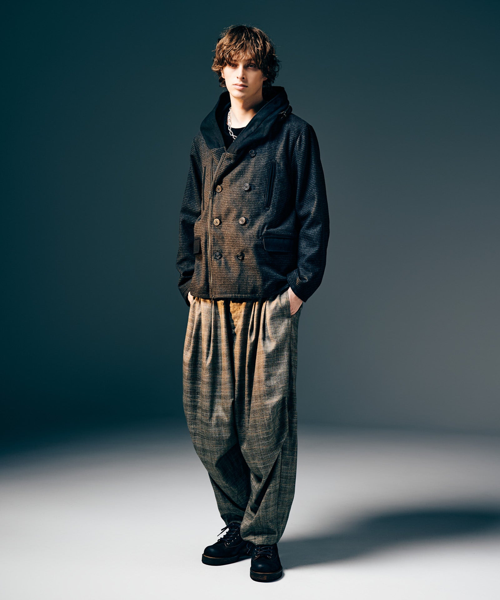 H:186 / C:89 / W:71 / H:92 着用サイズ:M