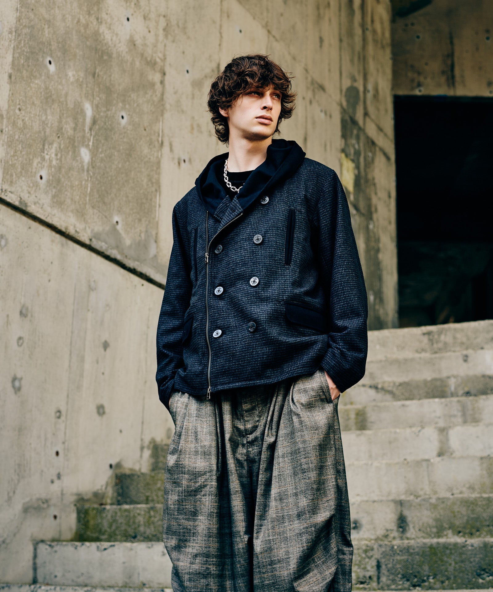 H:186 / C:89 / W:71 / H:92 着用サイズ:M