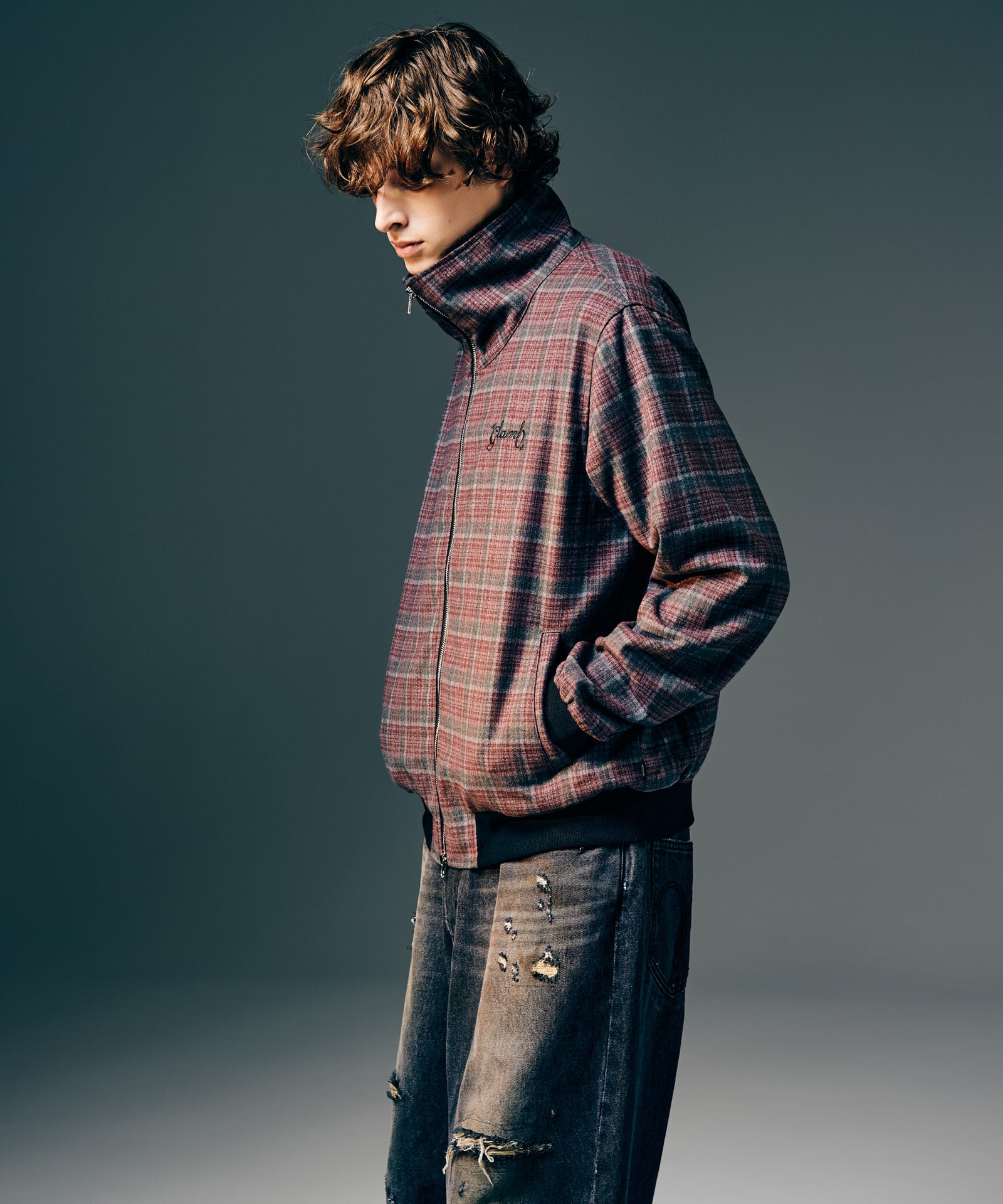 H:186 / C:89 / W:71 / H:92 着用サイズ:M