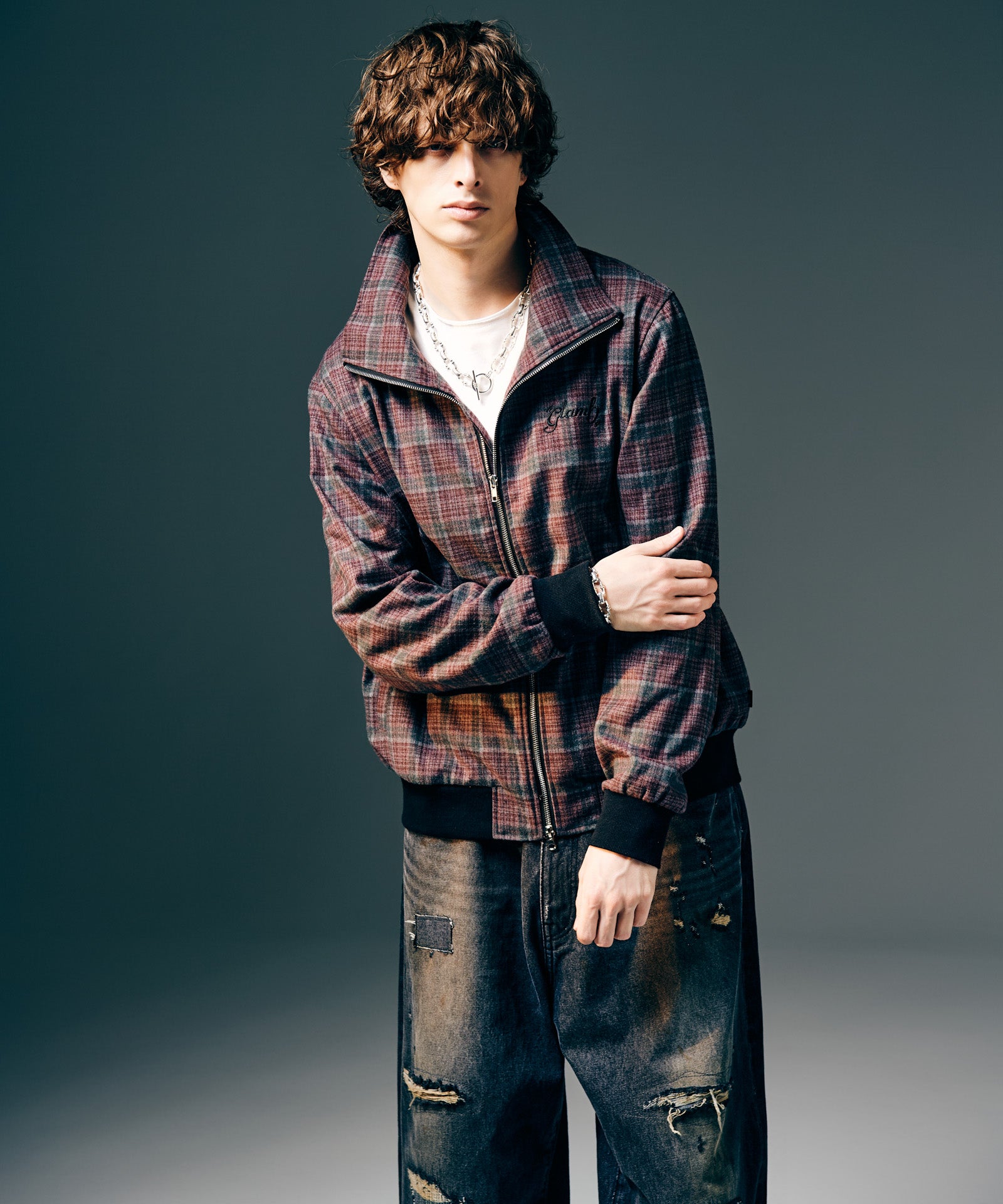 H:186 / C:89 / W:71 / H:92 着用サイズ:M