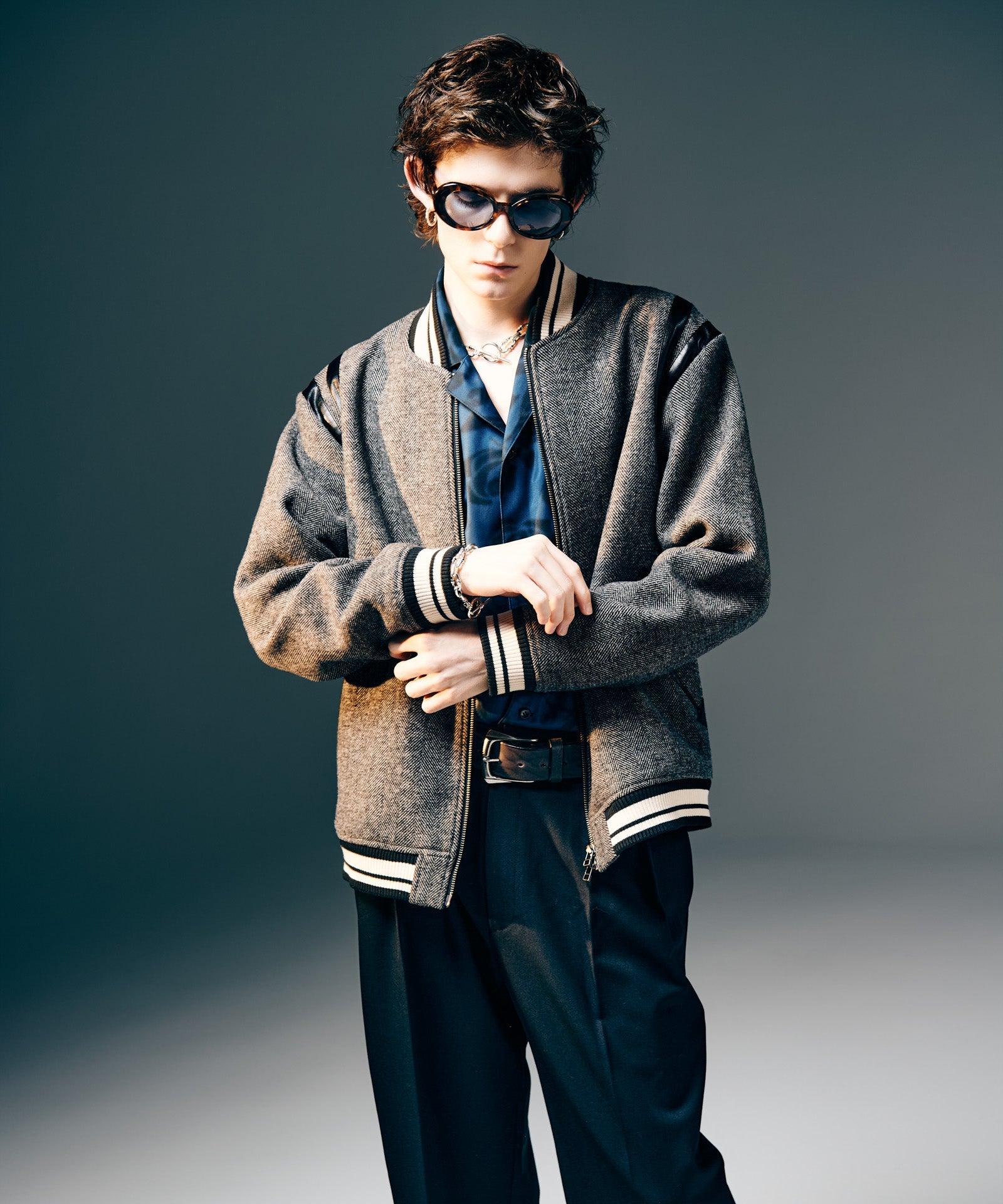 H:175 / C:82 / W:64 / H:83 着用サイズ:M