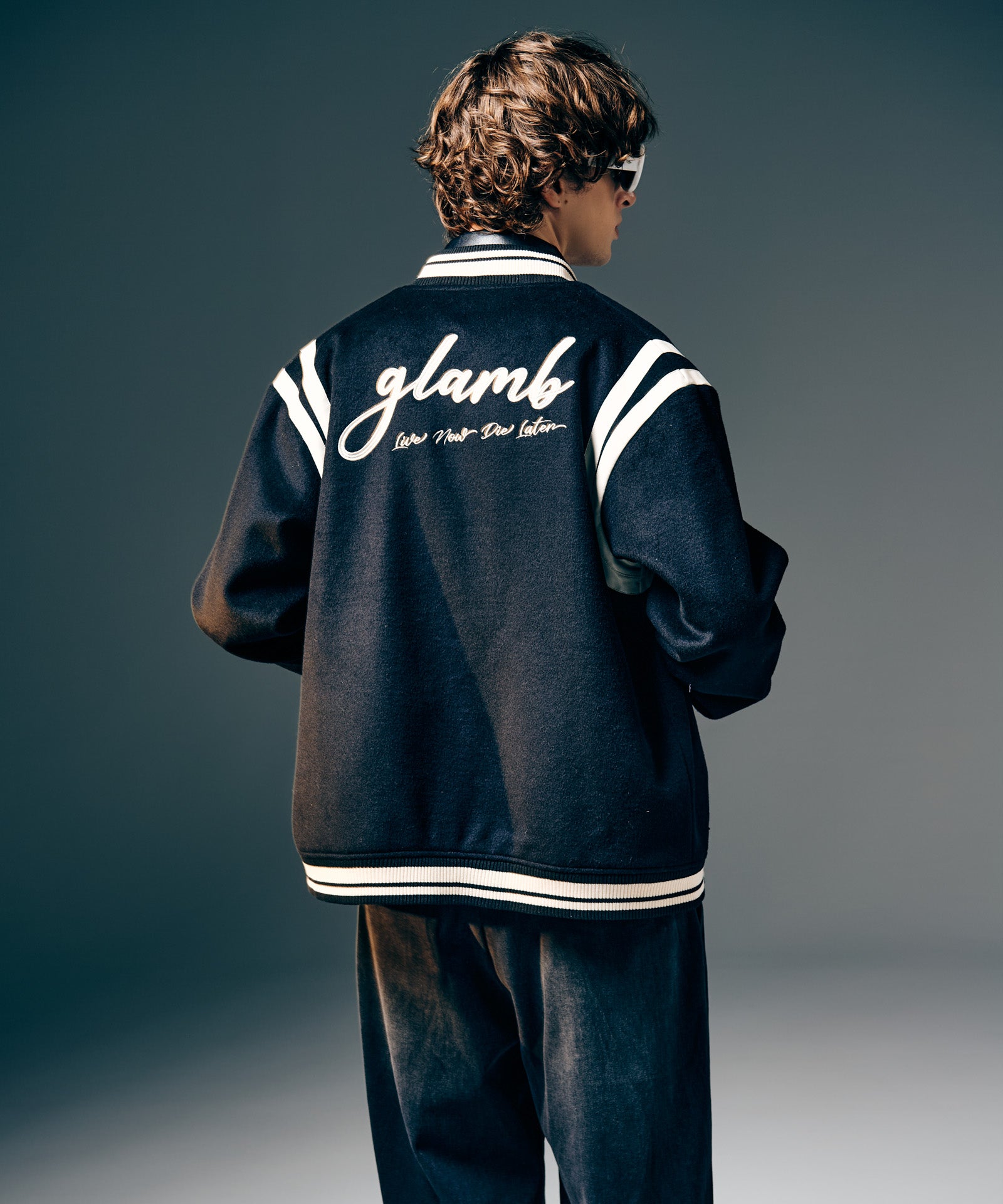 H:186 / C:89 / W:71 / H:92 着用サイズ:L