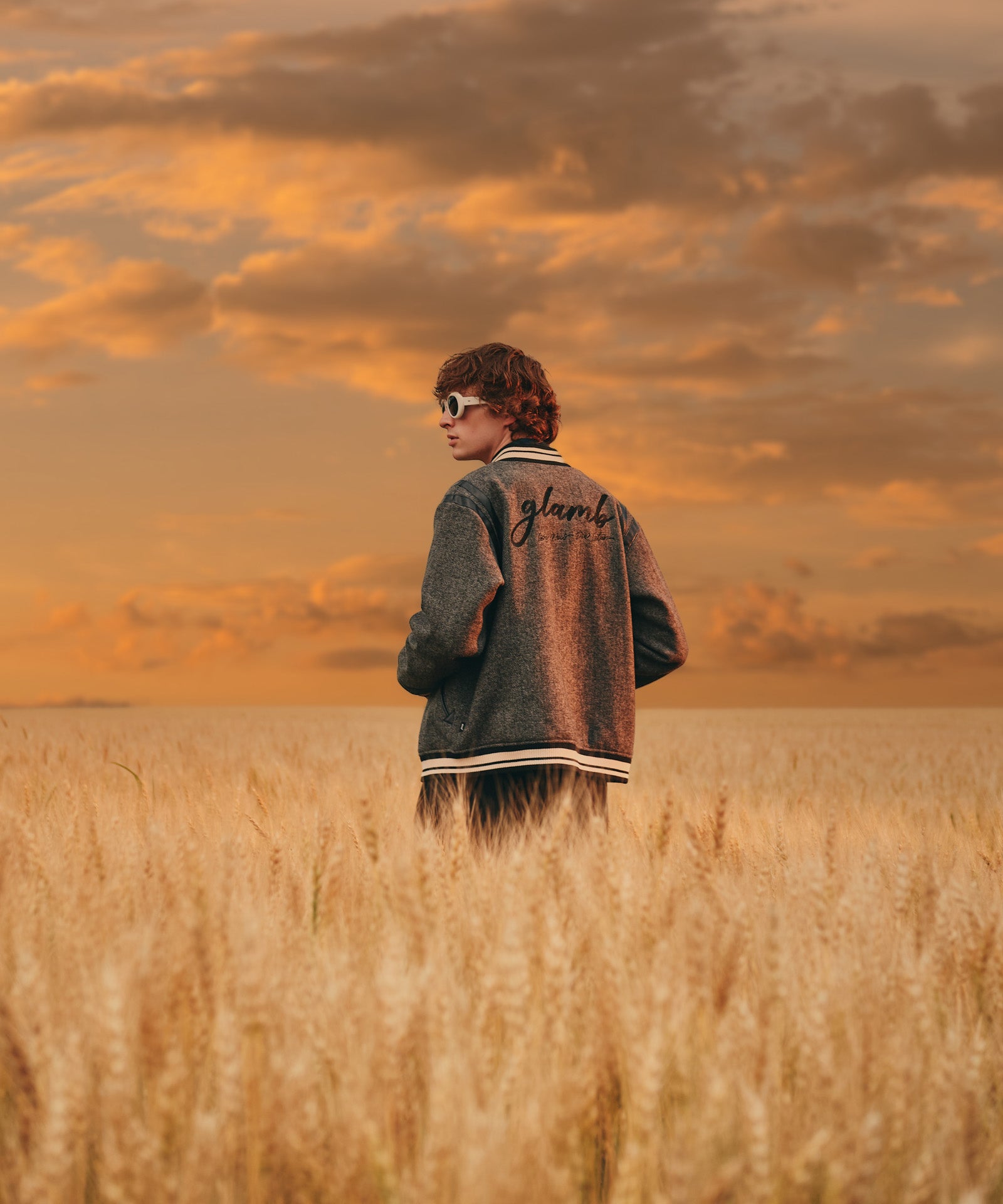 H:175 / C:82 / W:64 / H:83 着用サイズ:M