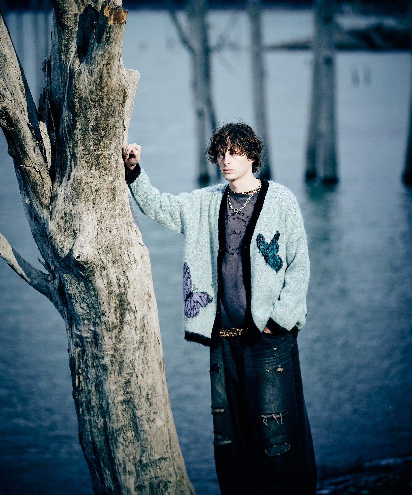 H:186 / C:89 / W:71 / H:92 着用サイズ:L