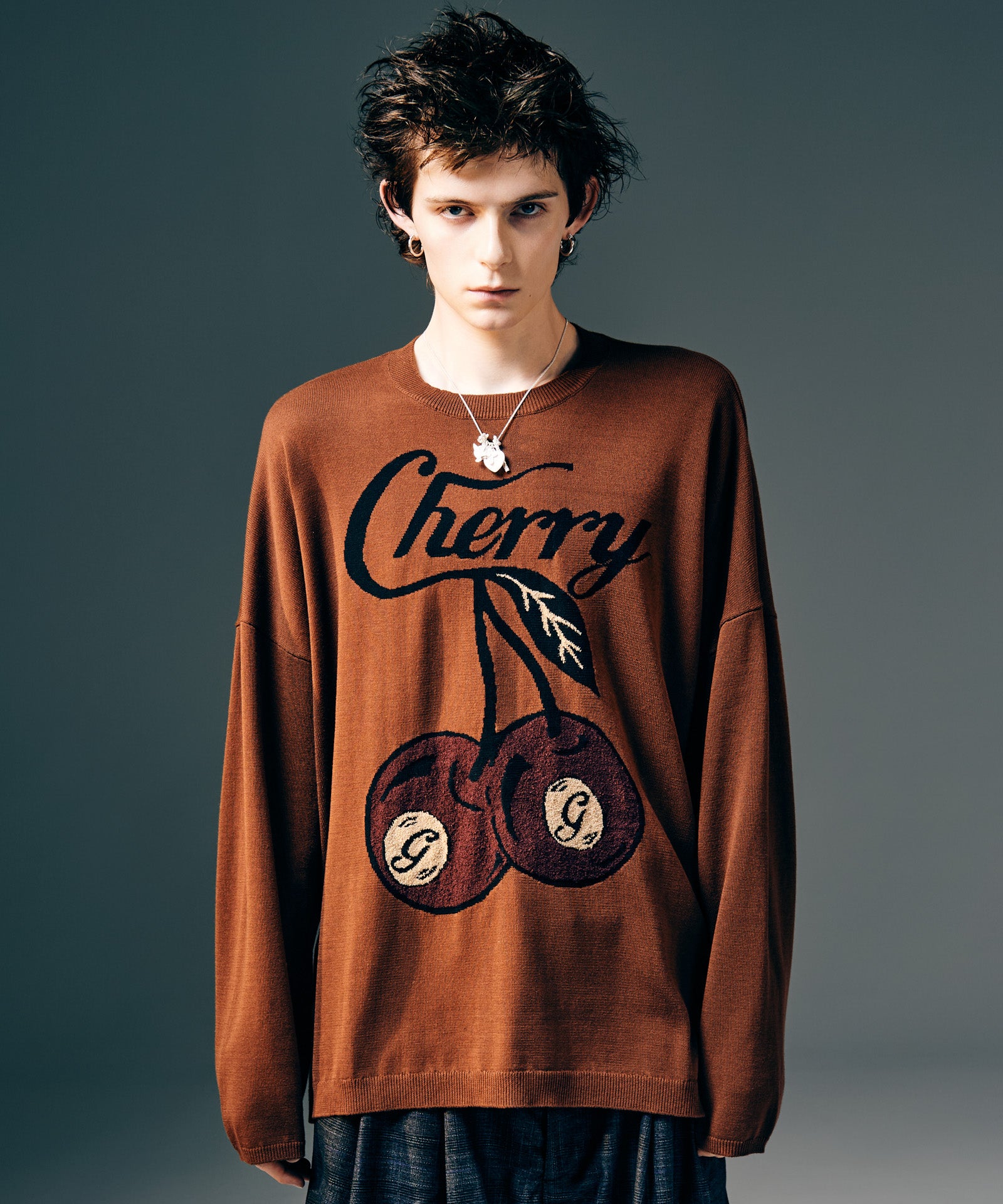 H:175 / C:82 / W:64 / H:83 着用サイズ:L