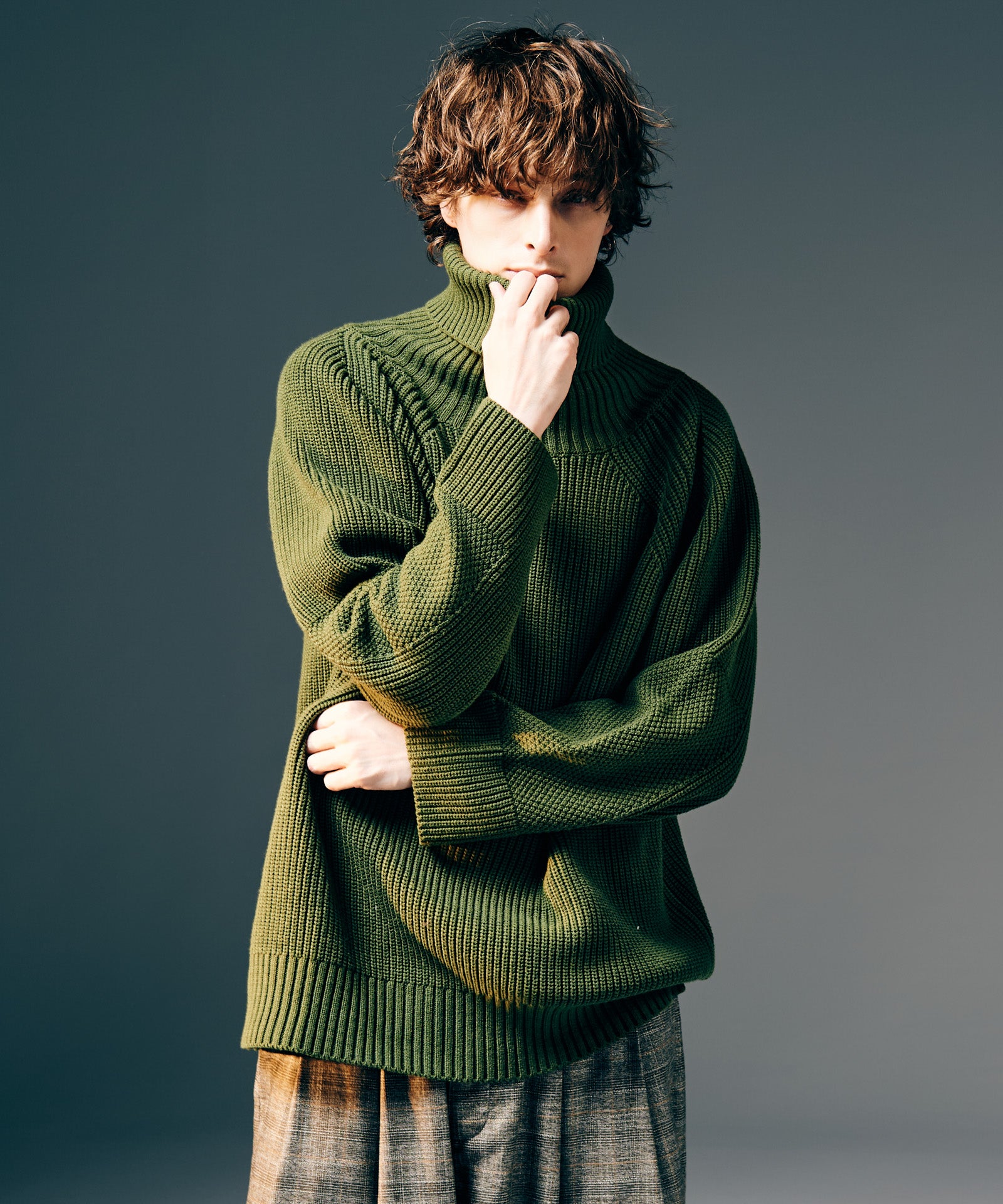 H:186 / C:89 / W:71 / H:92 着用サイズ:L