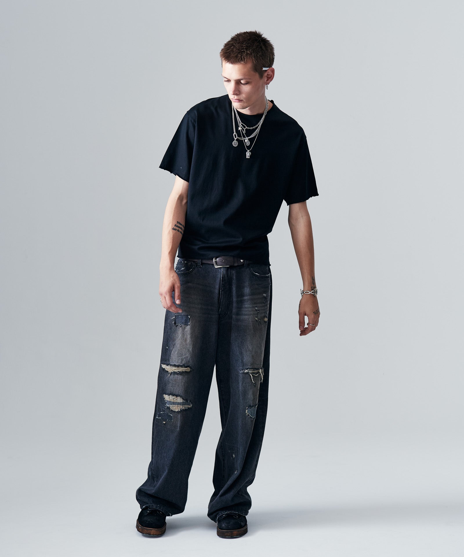 H:187 / C:92 / W:74 / H:91 着用サイズ:L