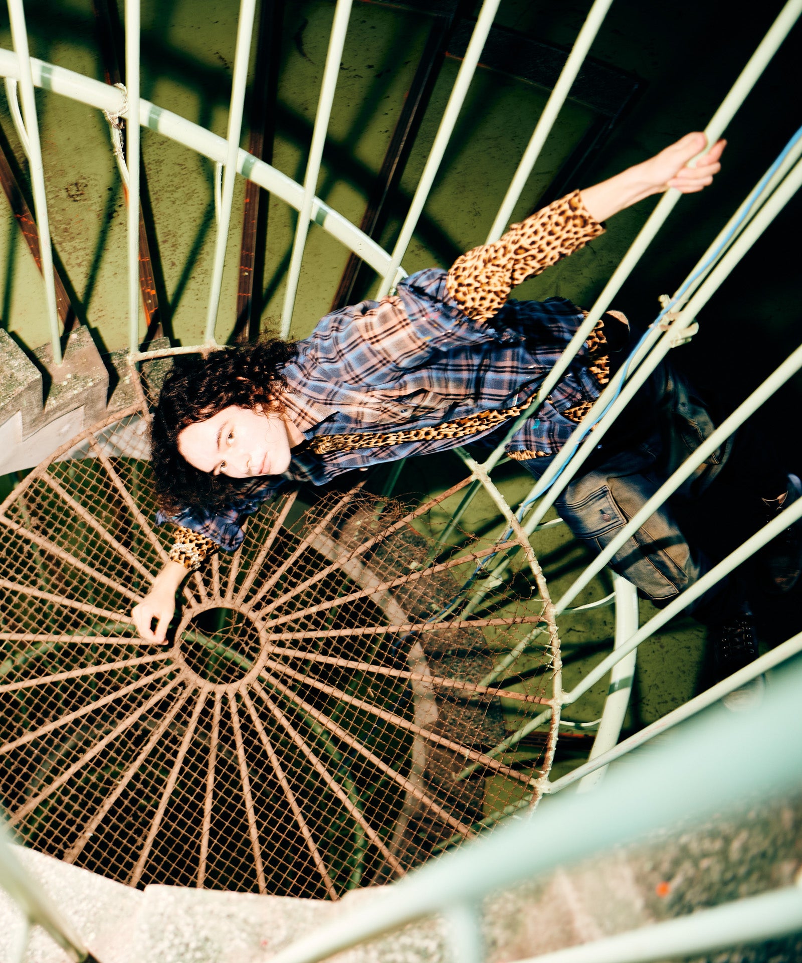 H:175 / C:83 / W:66 / H:87 着用サイズ:L