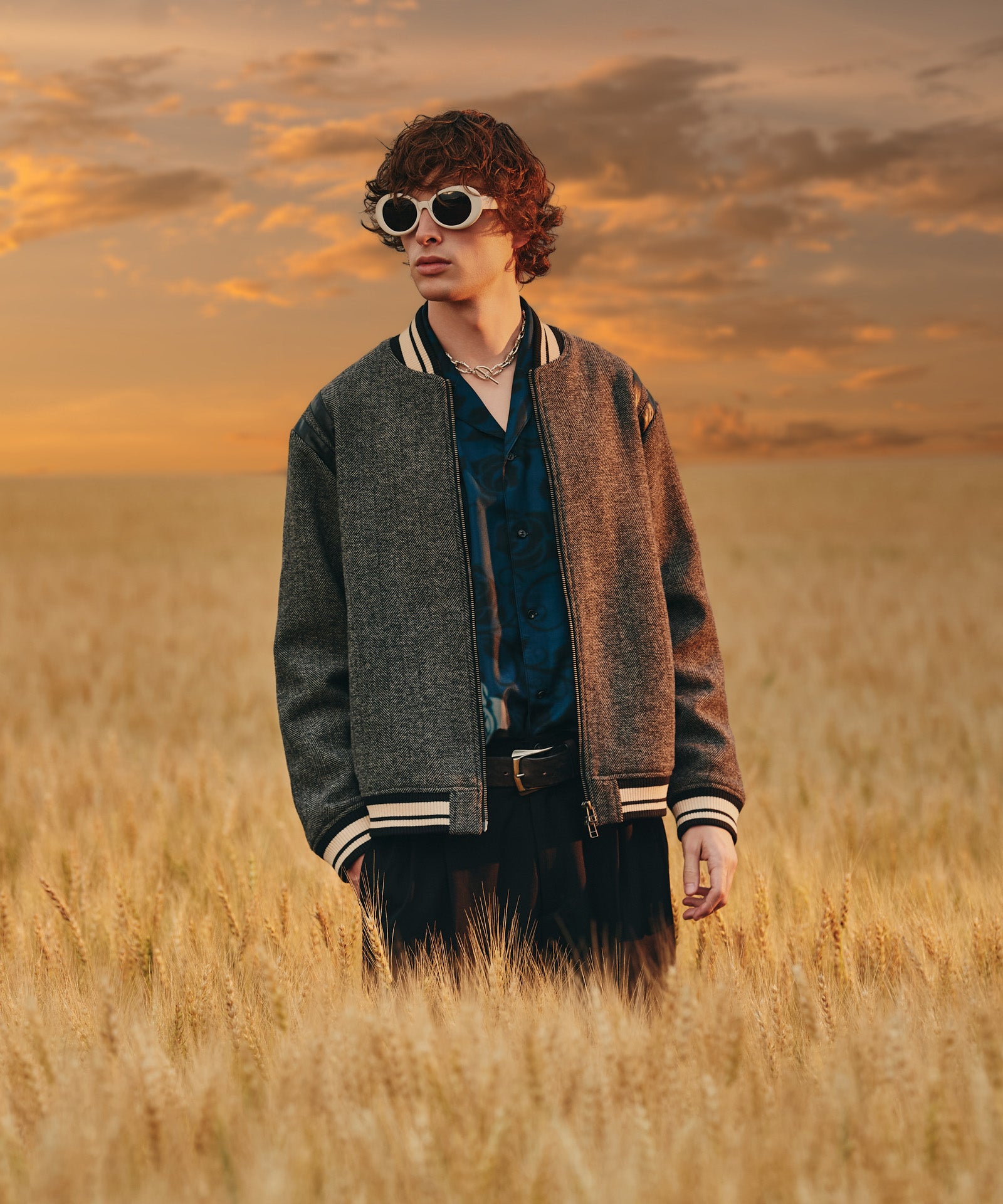 H:186 / C:89 / W:71 / H:92 着用サイズ:L