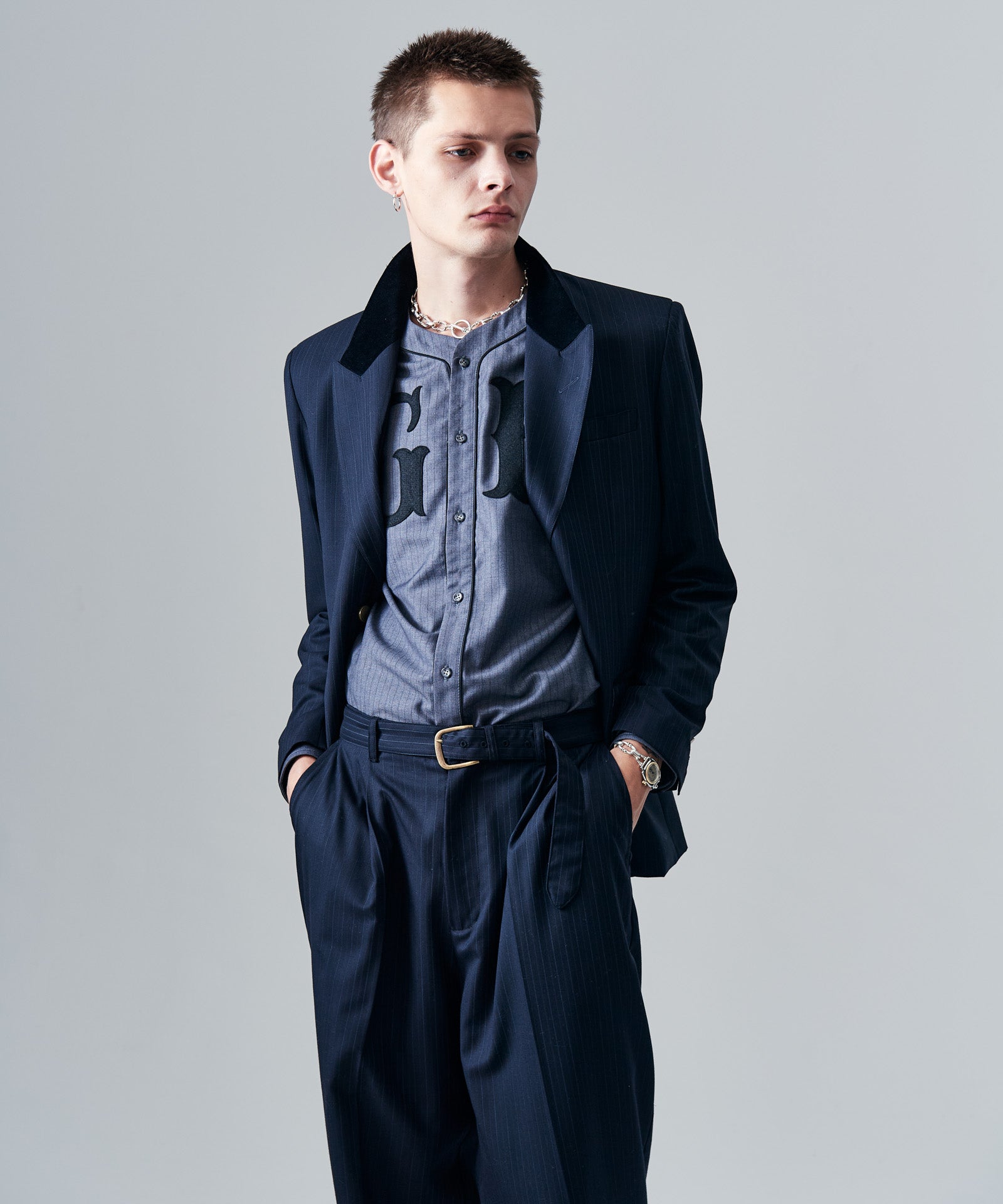 H:187 / C:92 / W:74 / H:91 着用サイズ:L