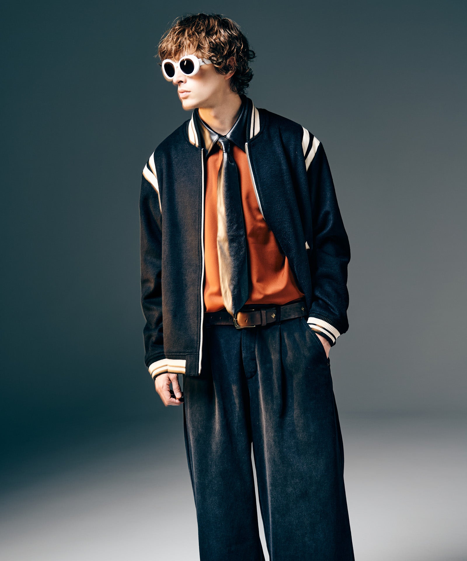 H:186 / C:89 / W:71 / H:92 着用サイズ:M