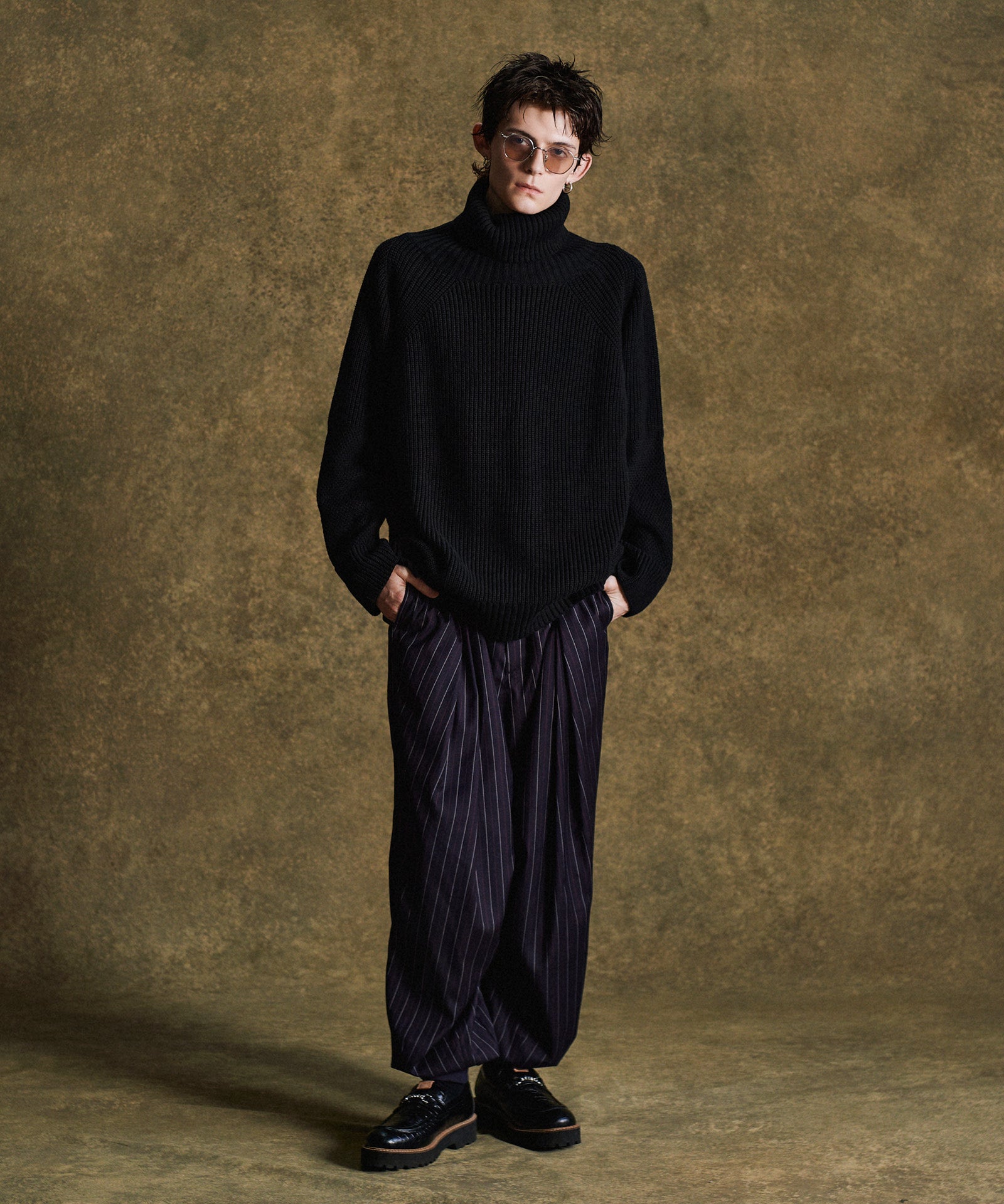 H:175 / C:82 / W:64 / H:83 着用サイズ:M