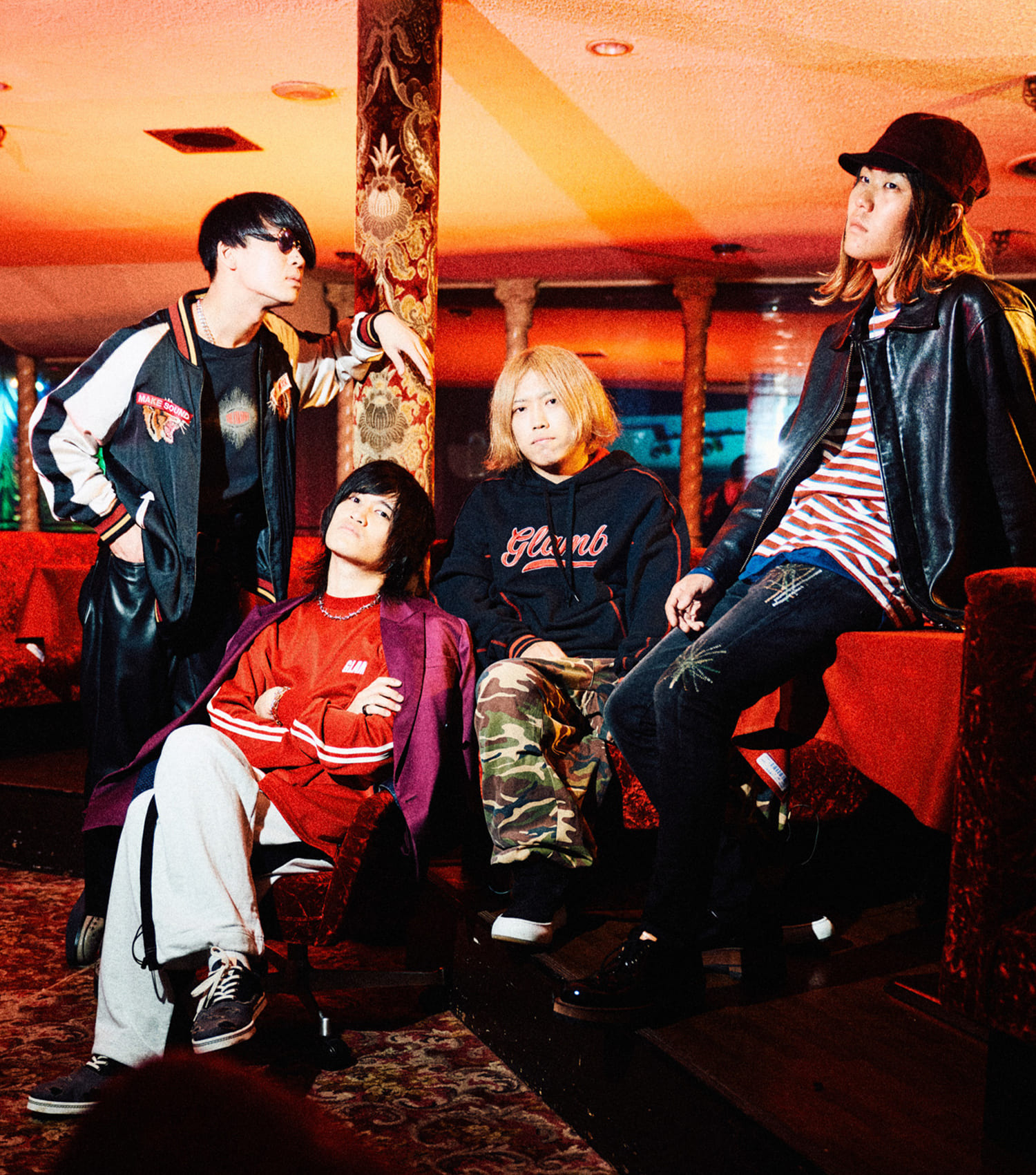 Onstage Runway 2020's - glamb×PK shampoo