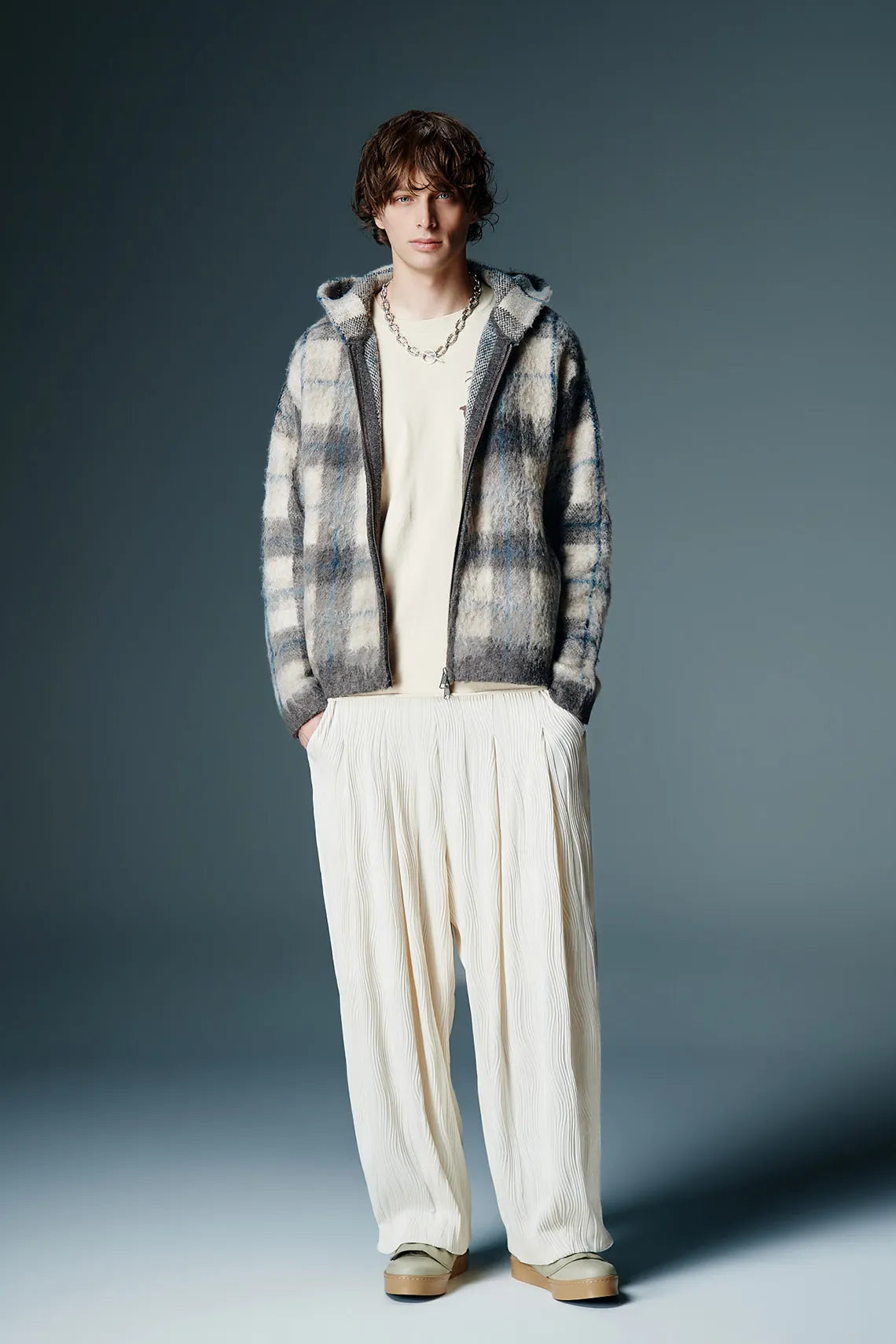 26at-collection-look49