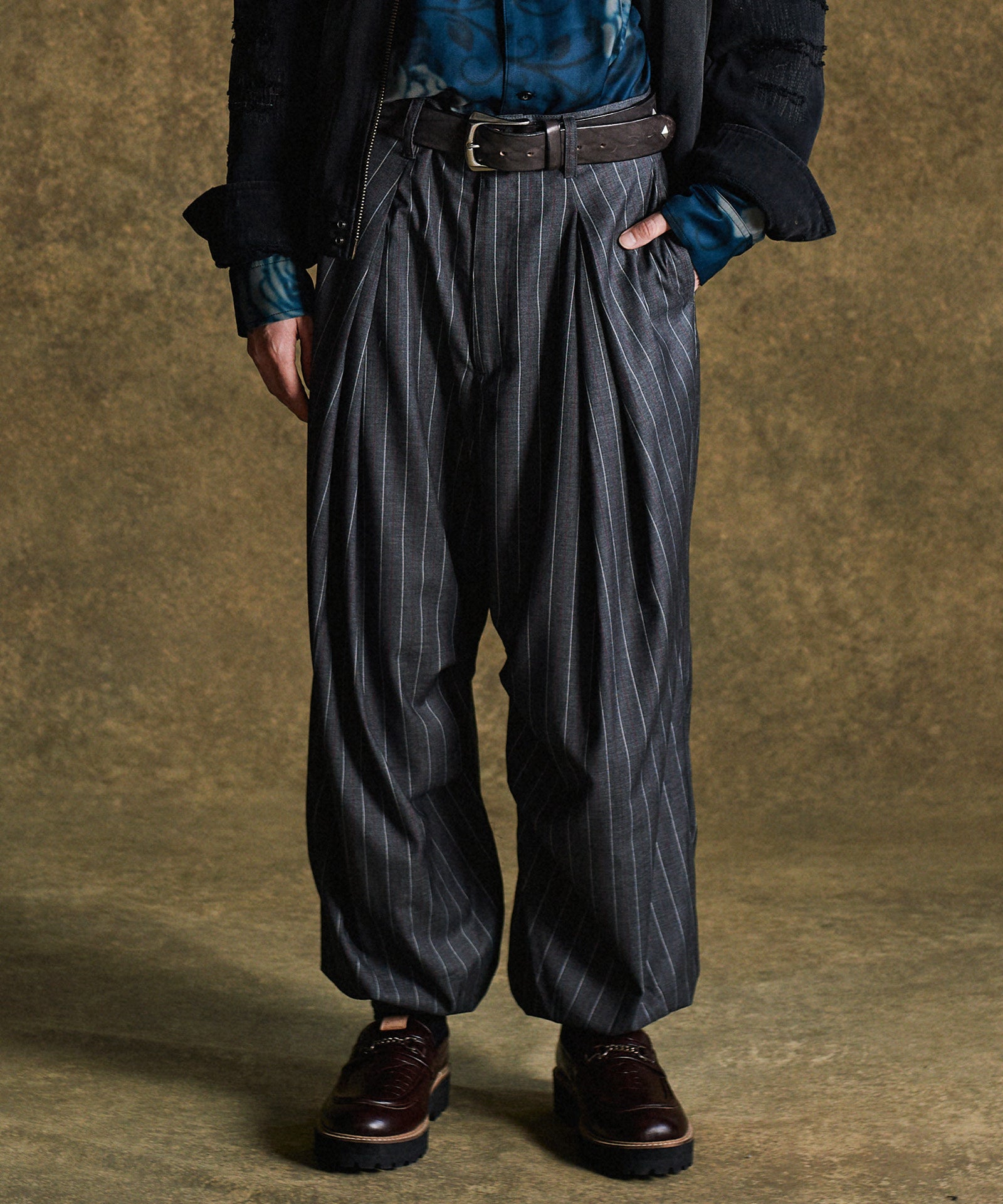 GB0425/P09 : Tuck in Tuck Pants / タックインタックパンツ | glamb