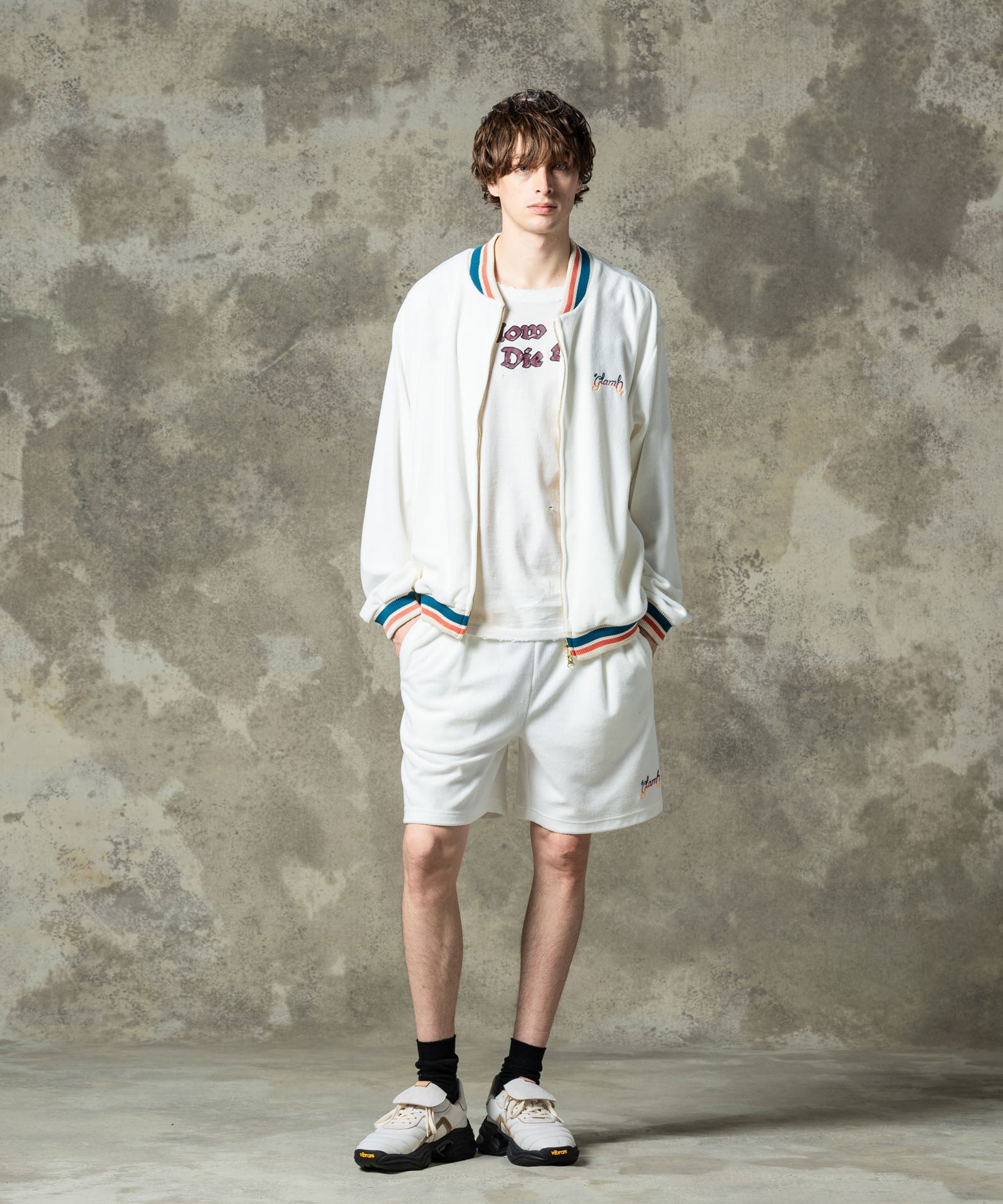 GB0125/AC02 : Crack Leather Sneakers / クラックレザースニーカー