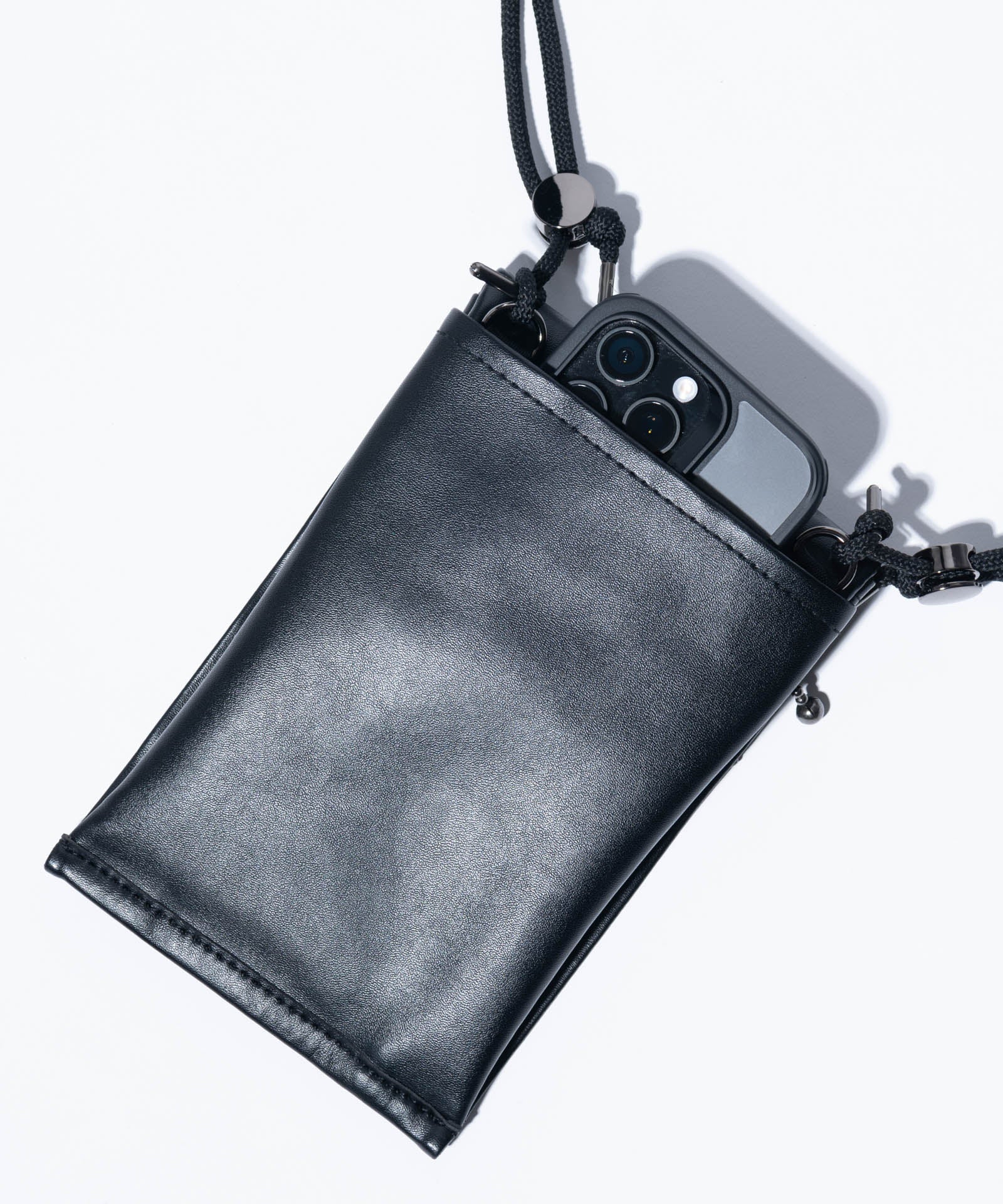 GB0125/AC05 : Minimal Leather Sacoche / ミニマルレザーサコッシュ