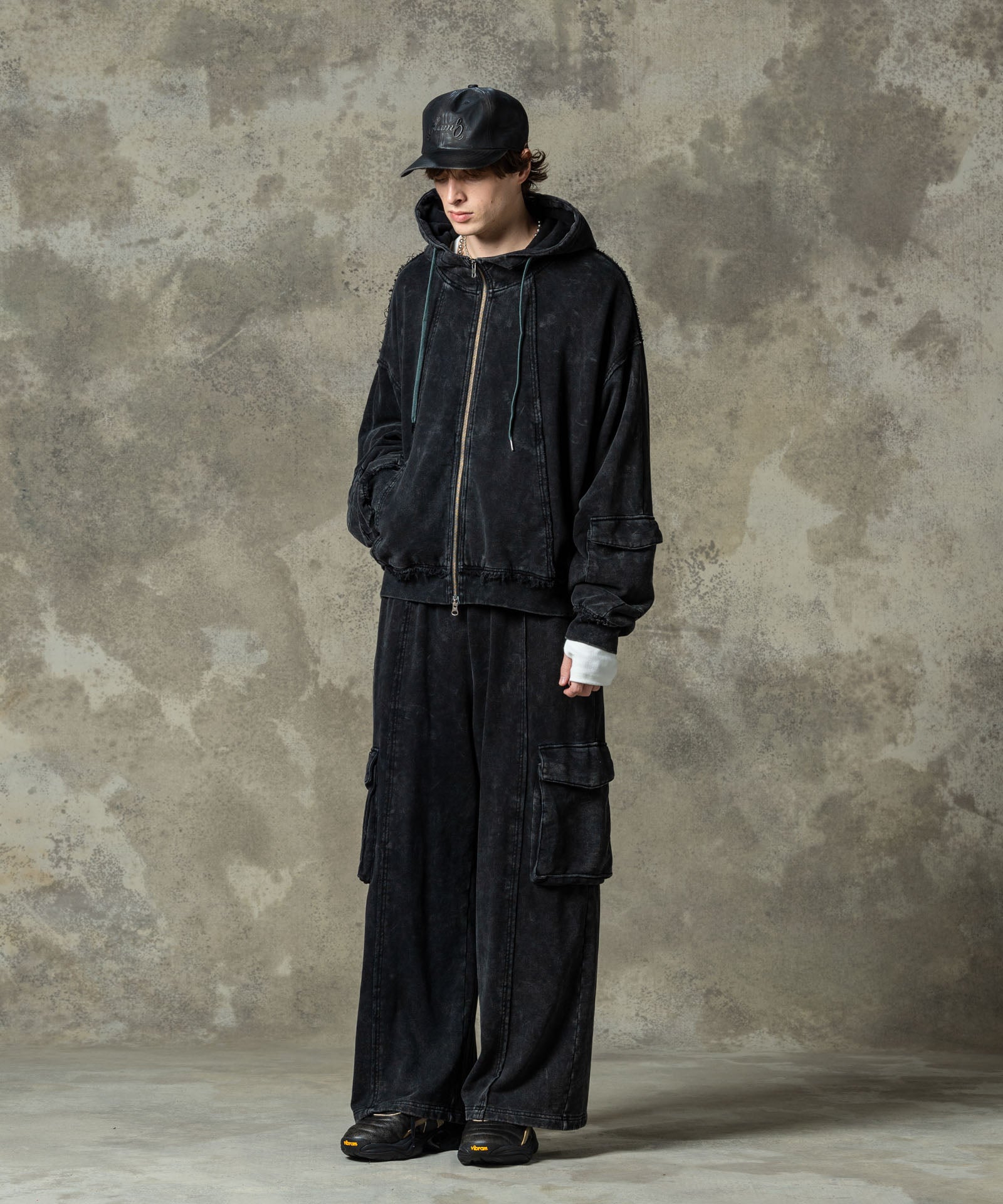 GB0125/CS20 : Distorted High Neck Hoodie / ディストーテッド