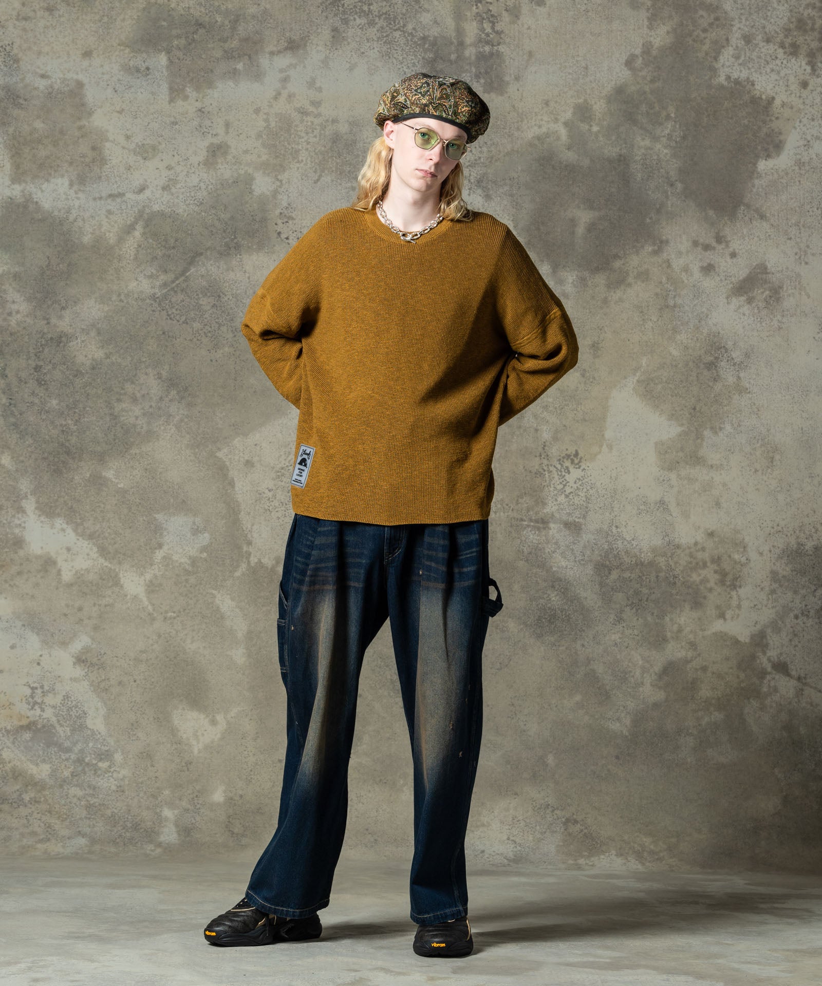 GB0125/KNT12 : Rubber Tag Knit / ラバータグニット – glamb Online Store