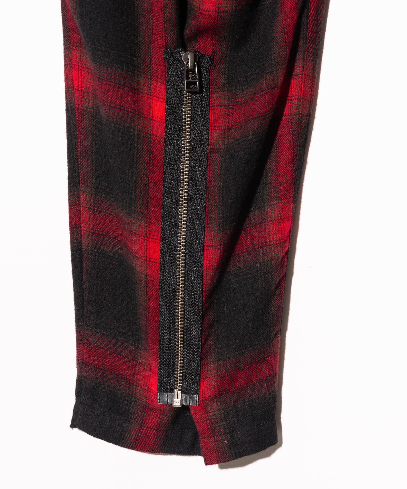 GB0125/P05: Alternative Bondage Pants | glamb Online Store