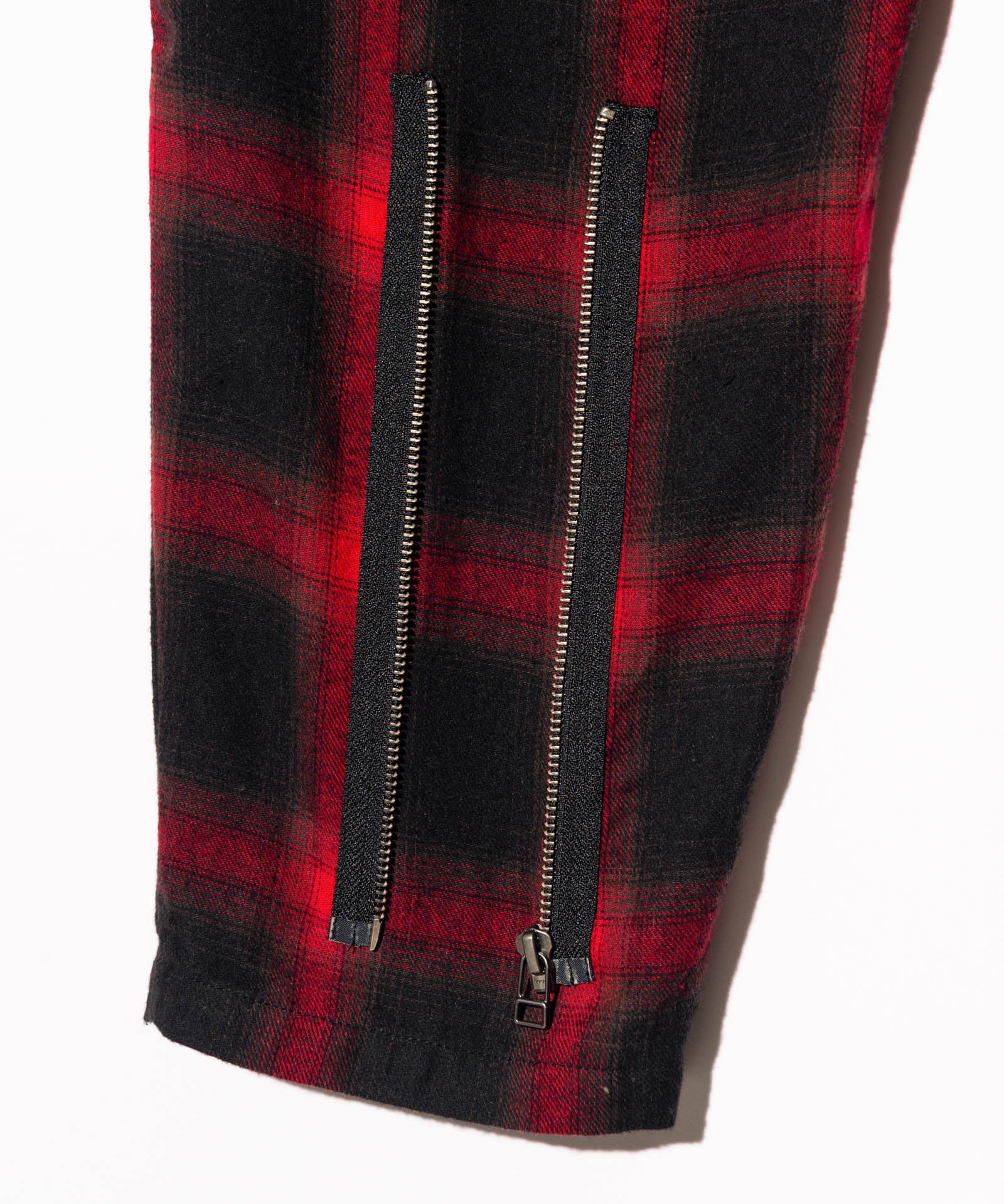 GB0125/P05: Alternative Bondage Pants | glamb Online Store