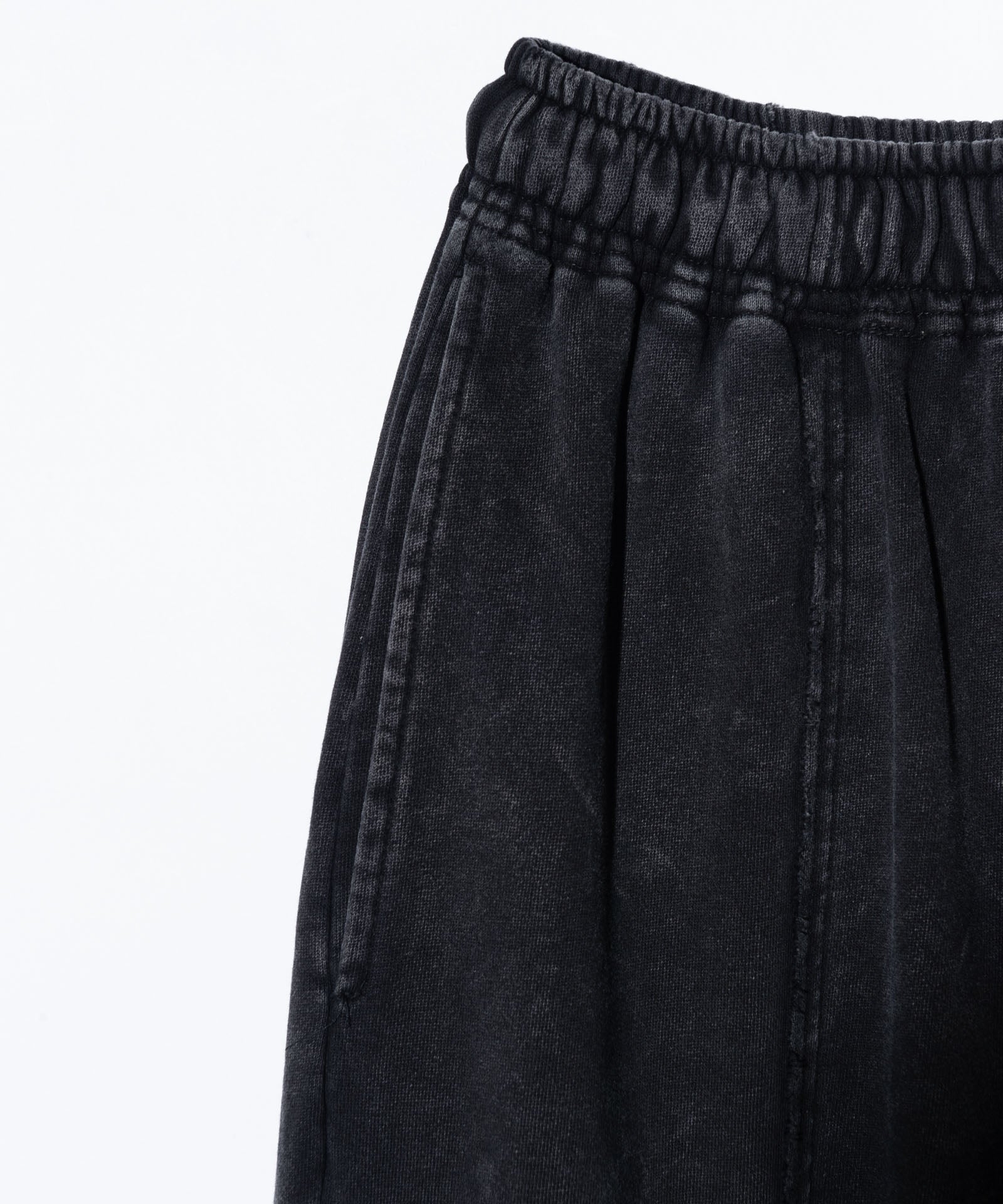 GB0125/P09 : Distorted Baggy Sweat Pants / ディストーテッドバギー