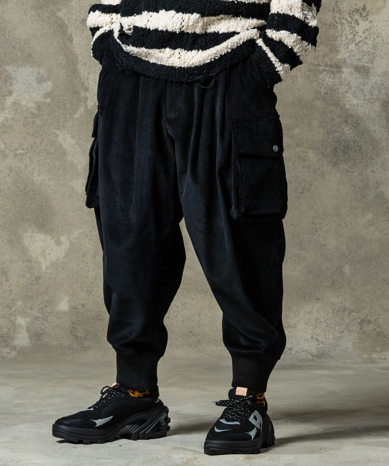 GB0125/P13 : Corduroy Deformed Pants / コーデュロイディフォーム