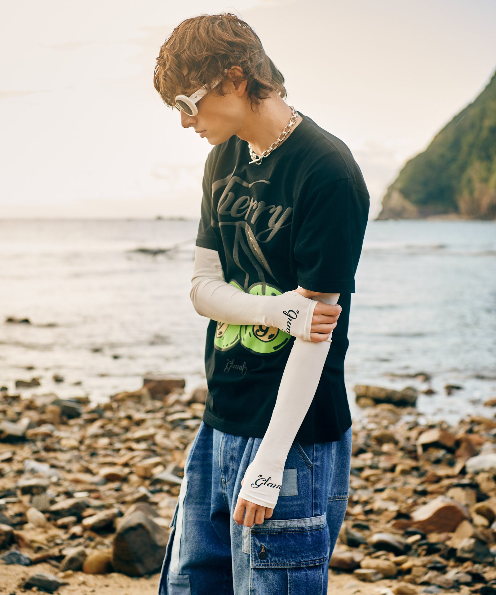 GB0225/AC04 : Spin Logo Arm Cover / スピンロゴアームカバー | glamb