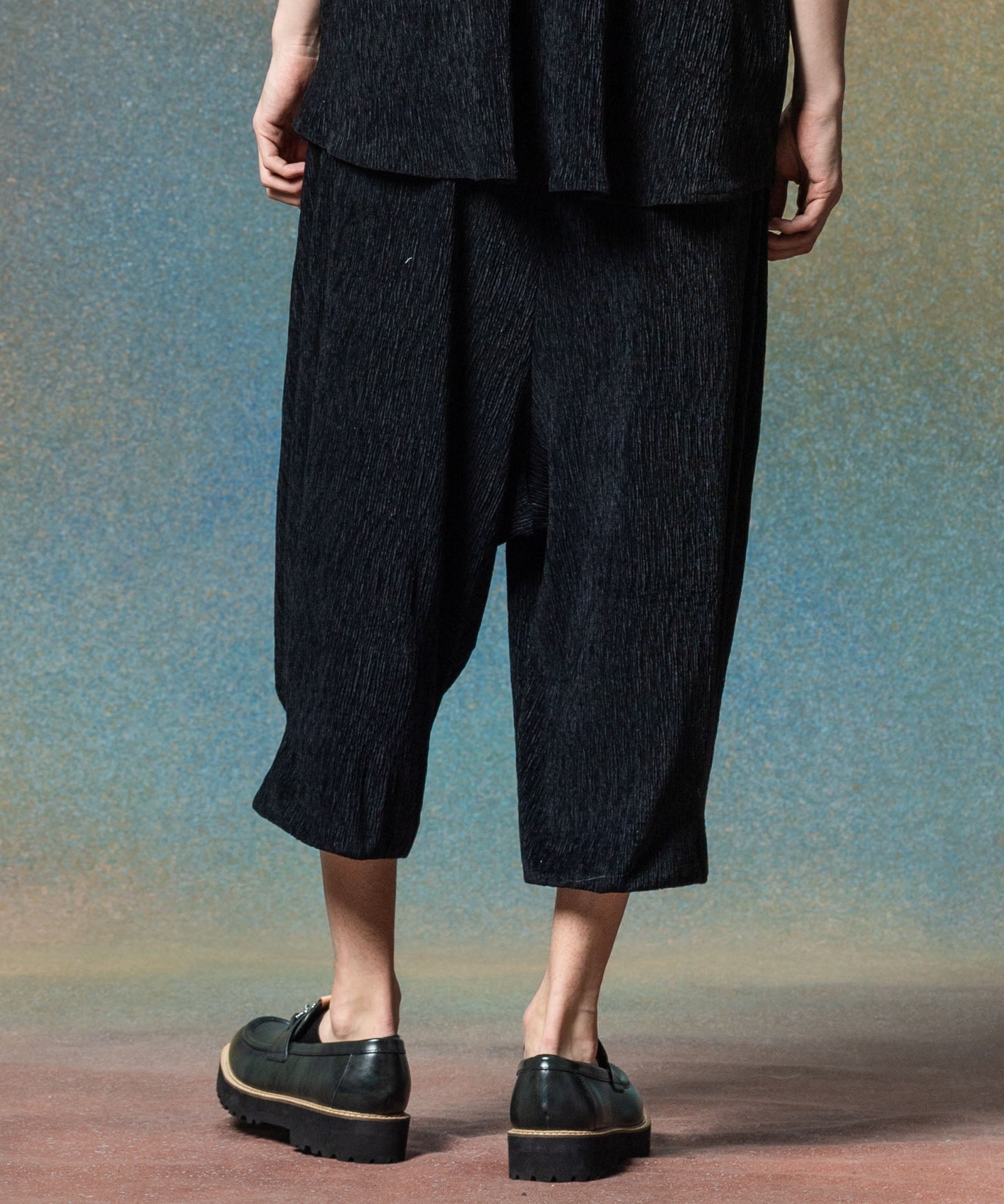 GB0225/P11 : Glamour Crepe Cropped Pants / グラマークレープ