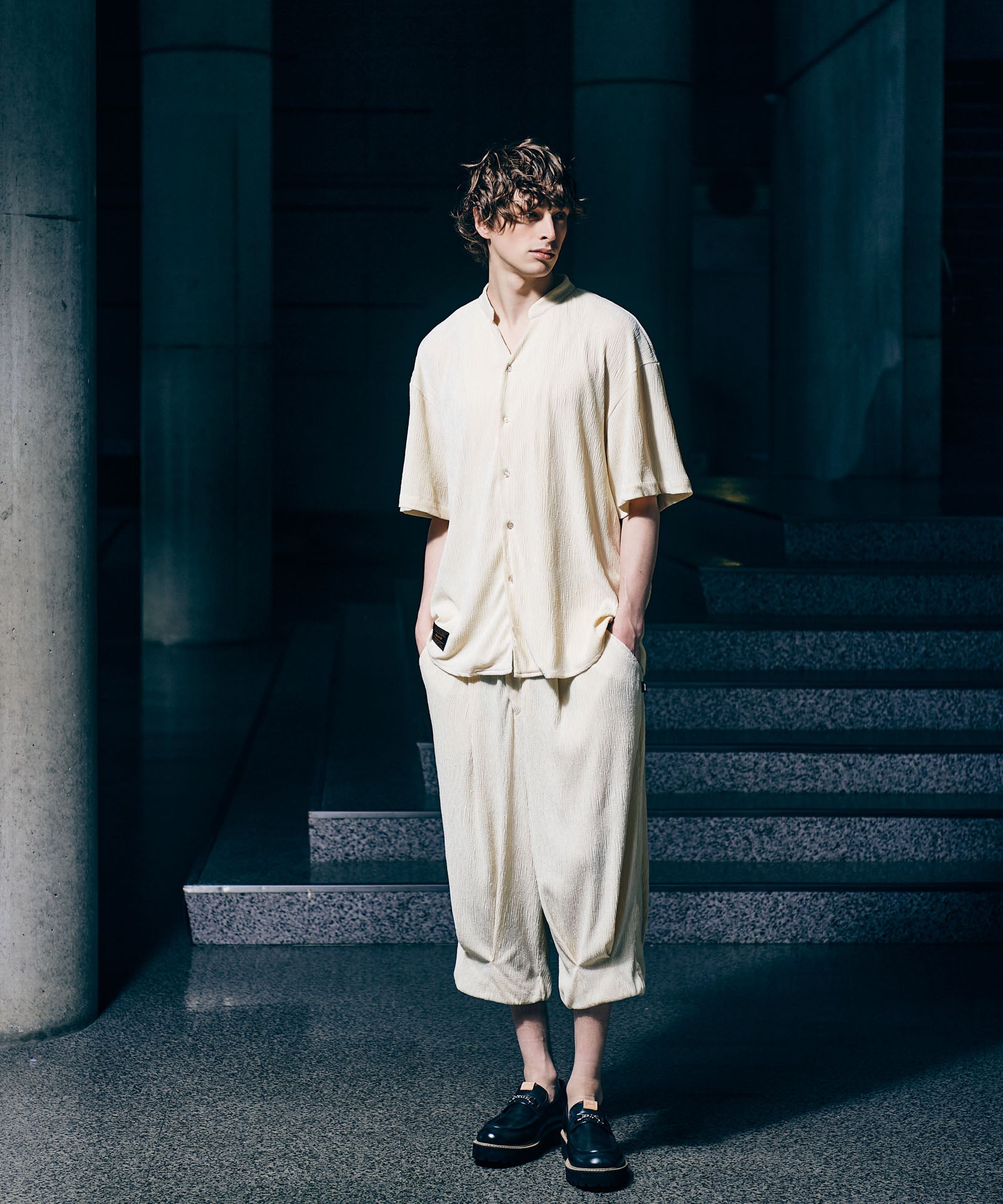 GB0225/P11 : Glamour Crepe Cropped Pants / グラマークレープ