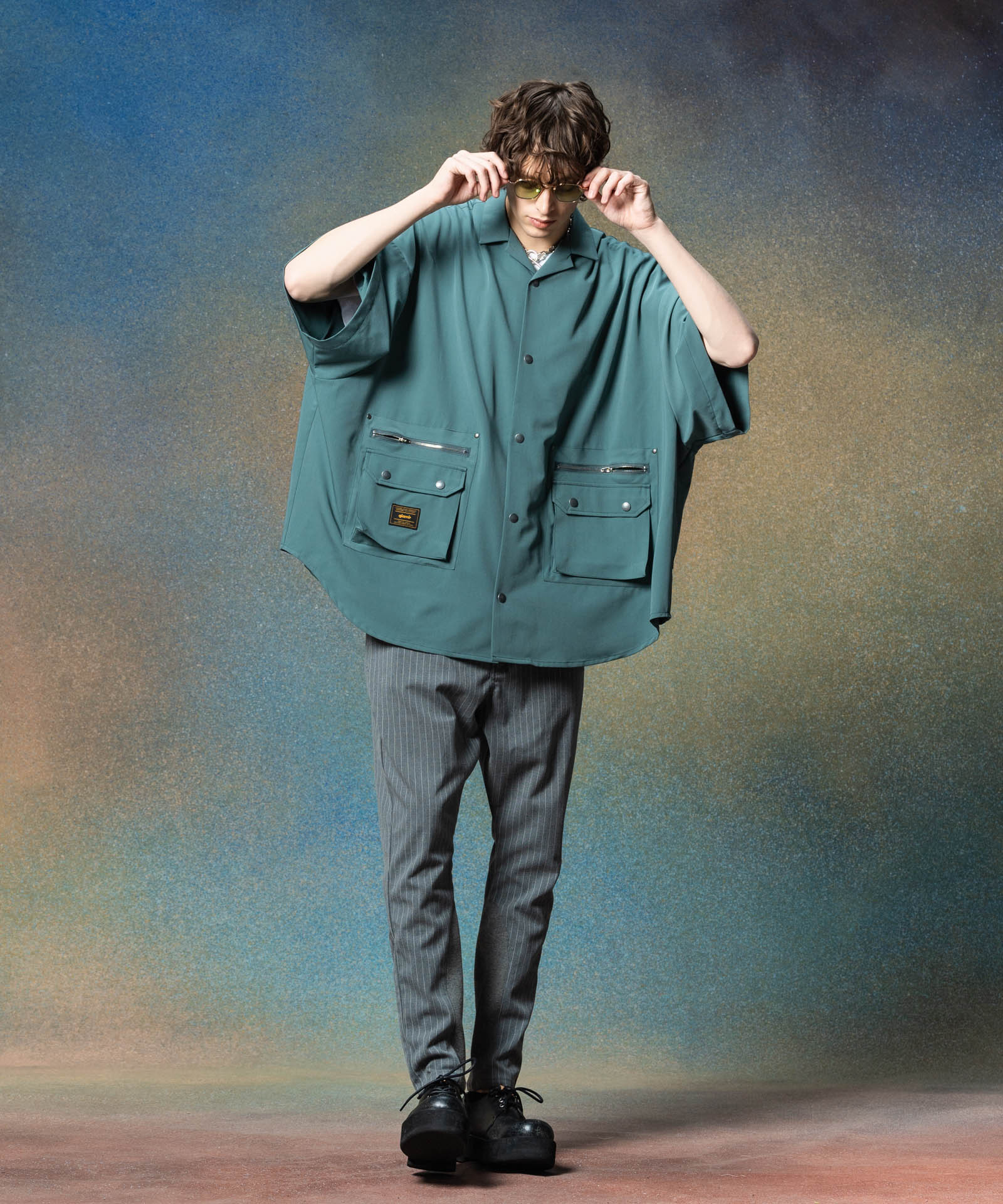 グラム　gramb ドット柄黒　ベロア生地スーツ　size４　ＸＬ　試着のみ グラム gramb ドット柄黒 ベロア生地スーツ size4 XL 試着