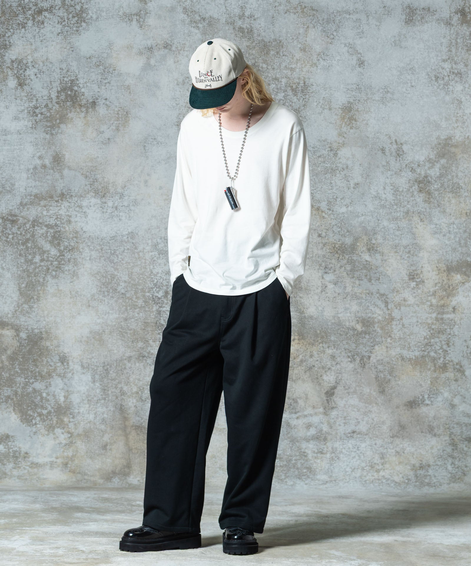 GB0325/CS17 : Loose Neck Long Sleeves T-Shirt / ルーズネック