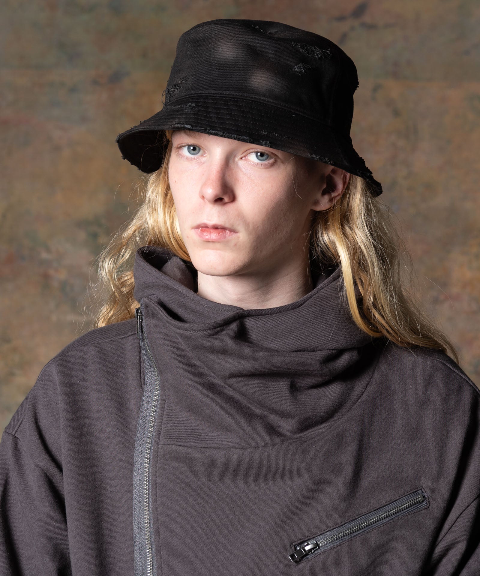 GB0424/CP06 : Damage Bucket Hat / ダメージバケットハット | glamb