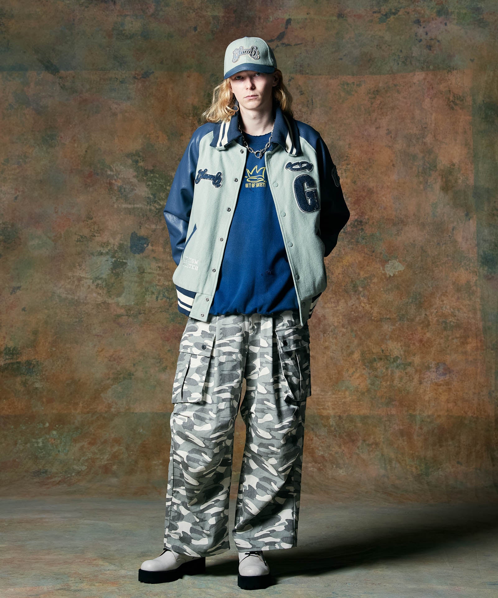 GB0424/CS05 : Out of Society Sweat / アウトオブソサイエティ