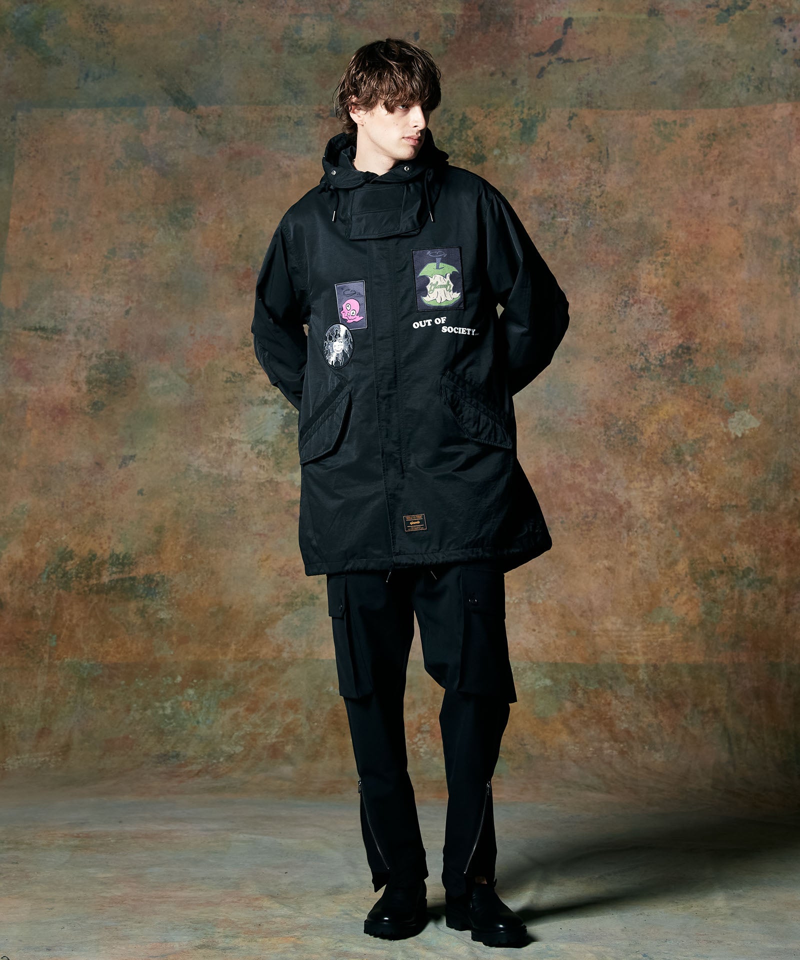 GB0424/JKT05 : Emblem High Neck Mods Coat / エンブレム