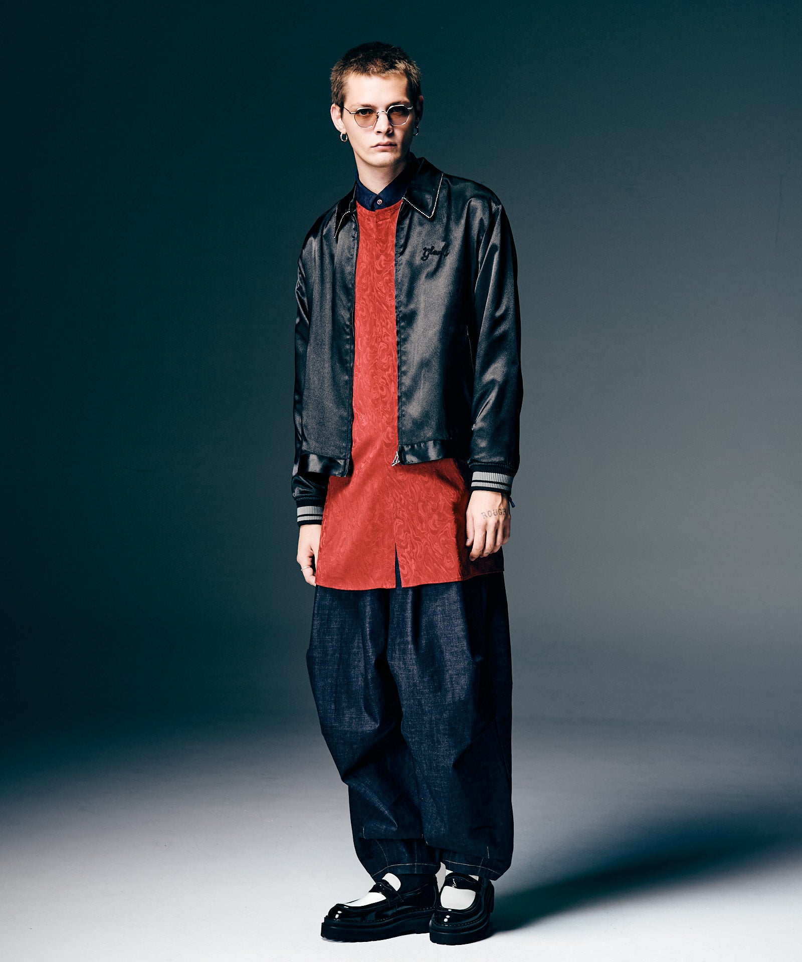 H:187 / C:92 / W:74 / H:91 着用サイズ:L