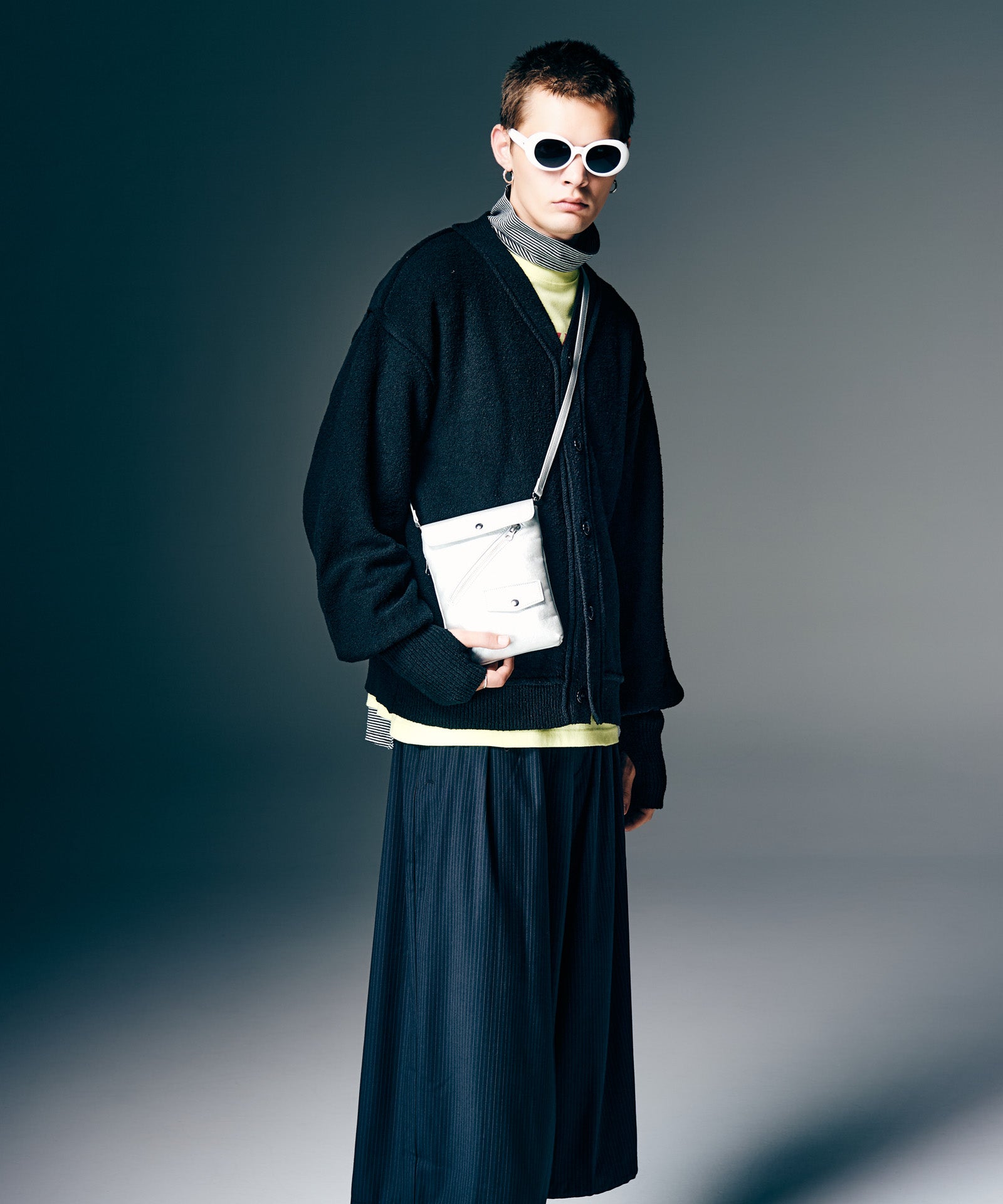 米津玄師 RESCUEサコッシュ 駿河屋 - 【買取】米津玄師 RESCUEサコッシュ 「米津玄師 2017 LIVE