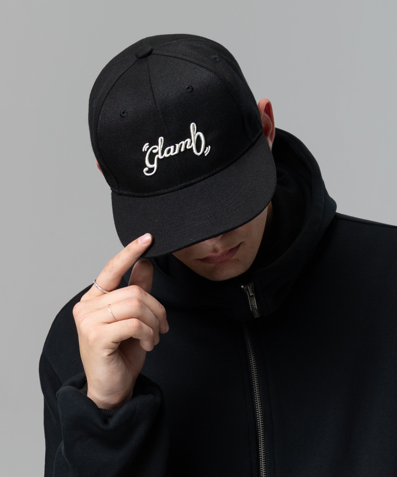 GB0126/CP04 : Spin Logo Cap / スピンロゴキャップ – glamb Online Store
