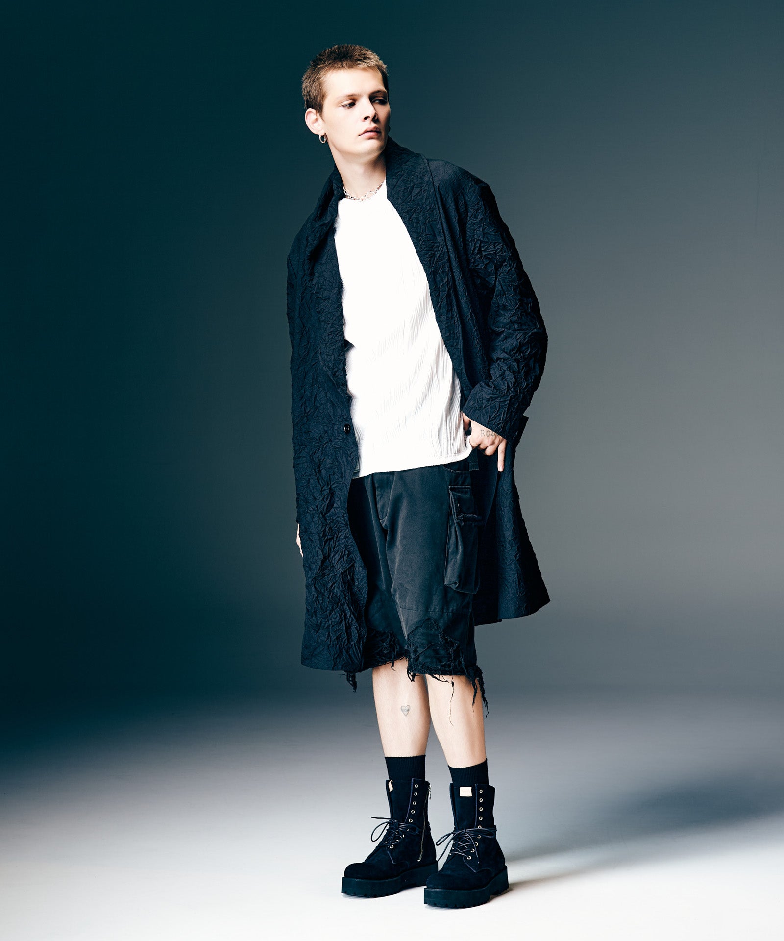 H:187 / C:92 / W:74 / H:91 着用サイズ:M